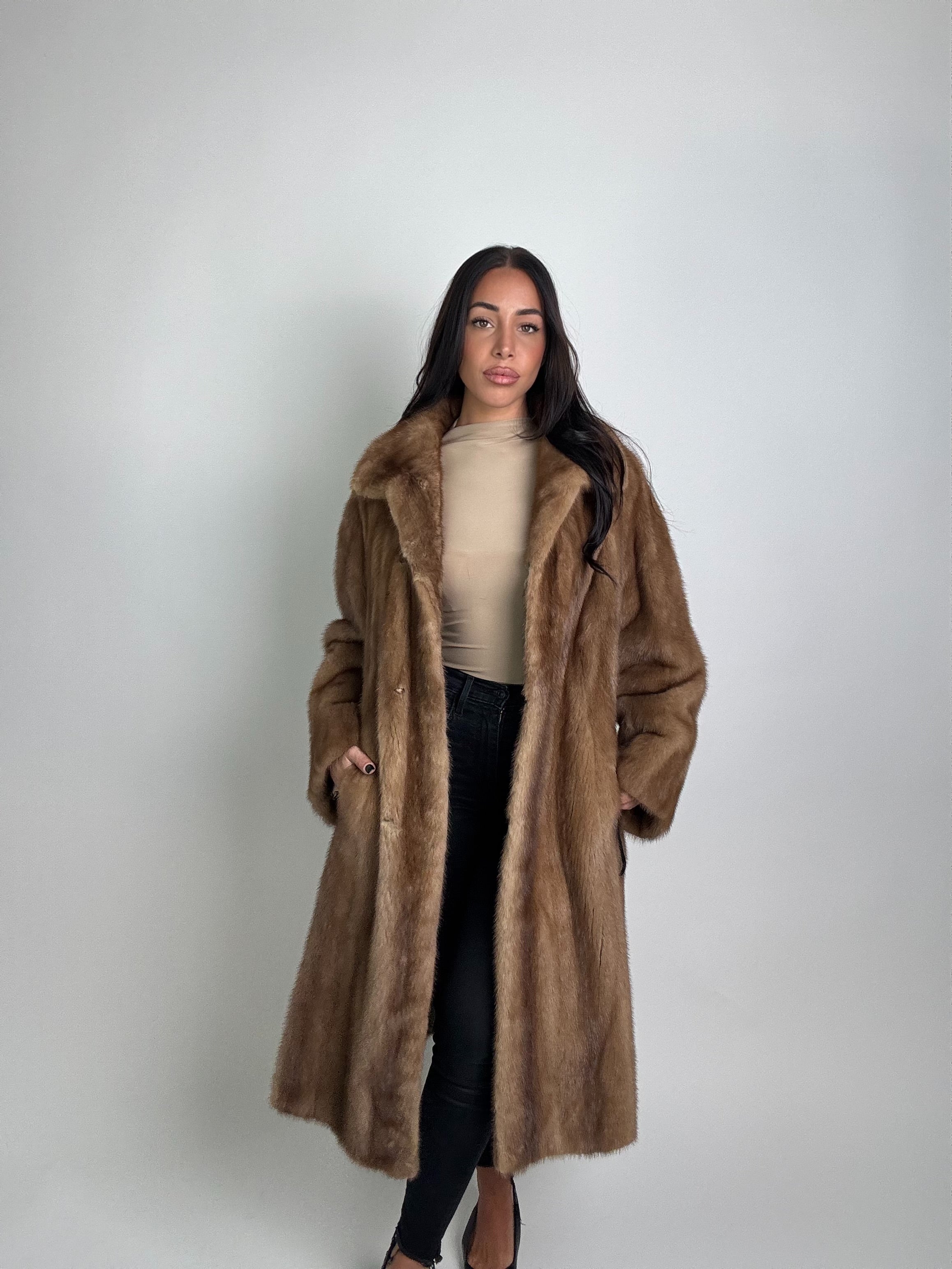 Cappotto in visone N356