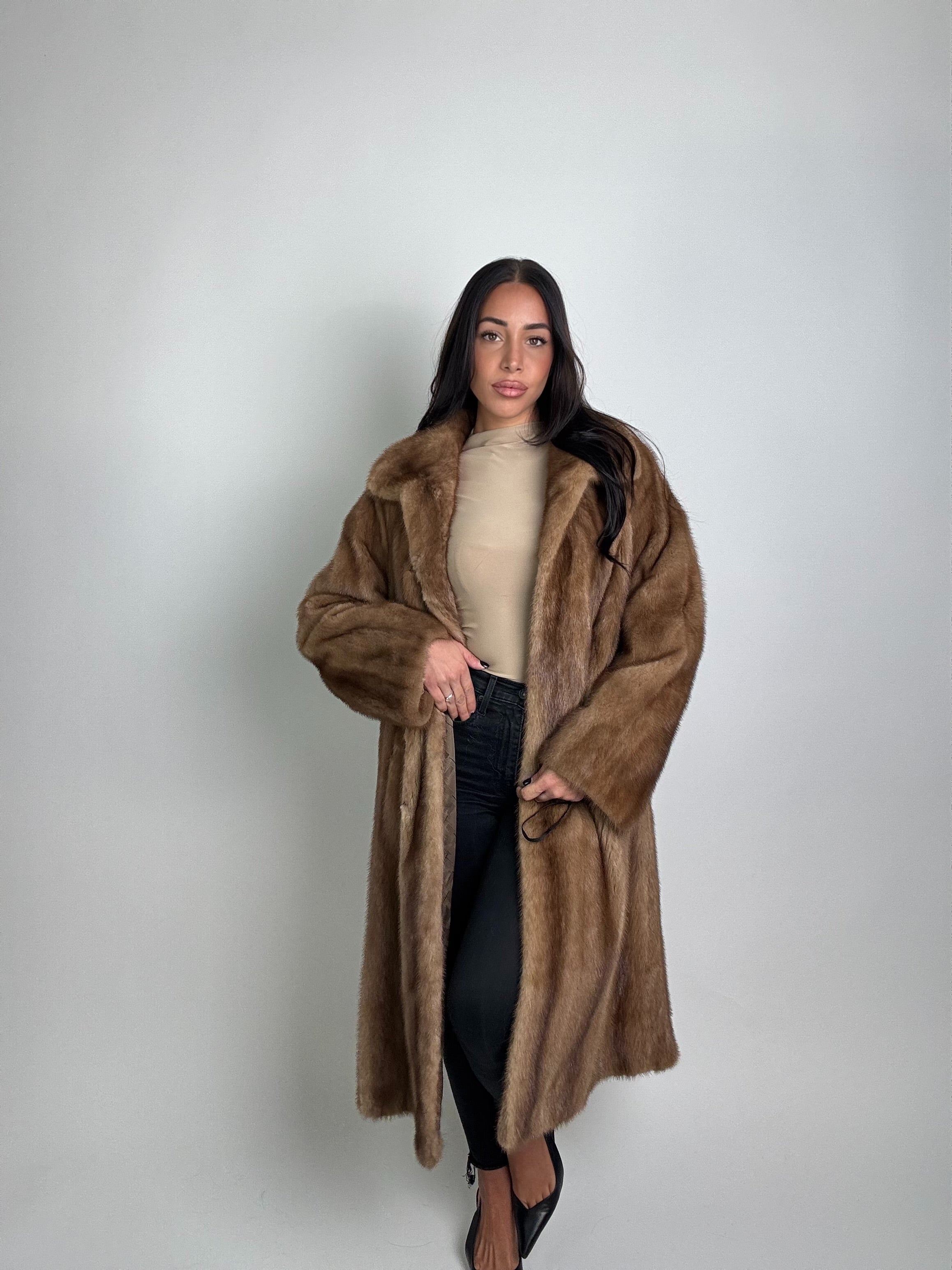 Cappotto in visone N356