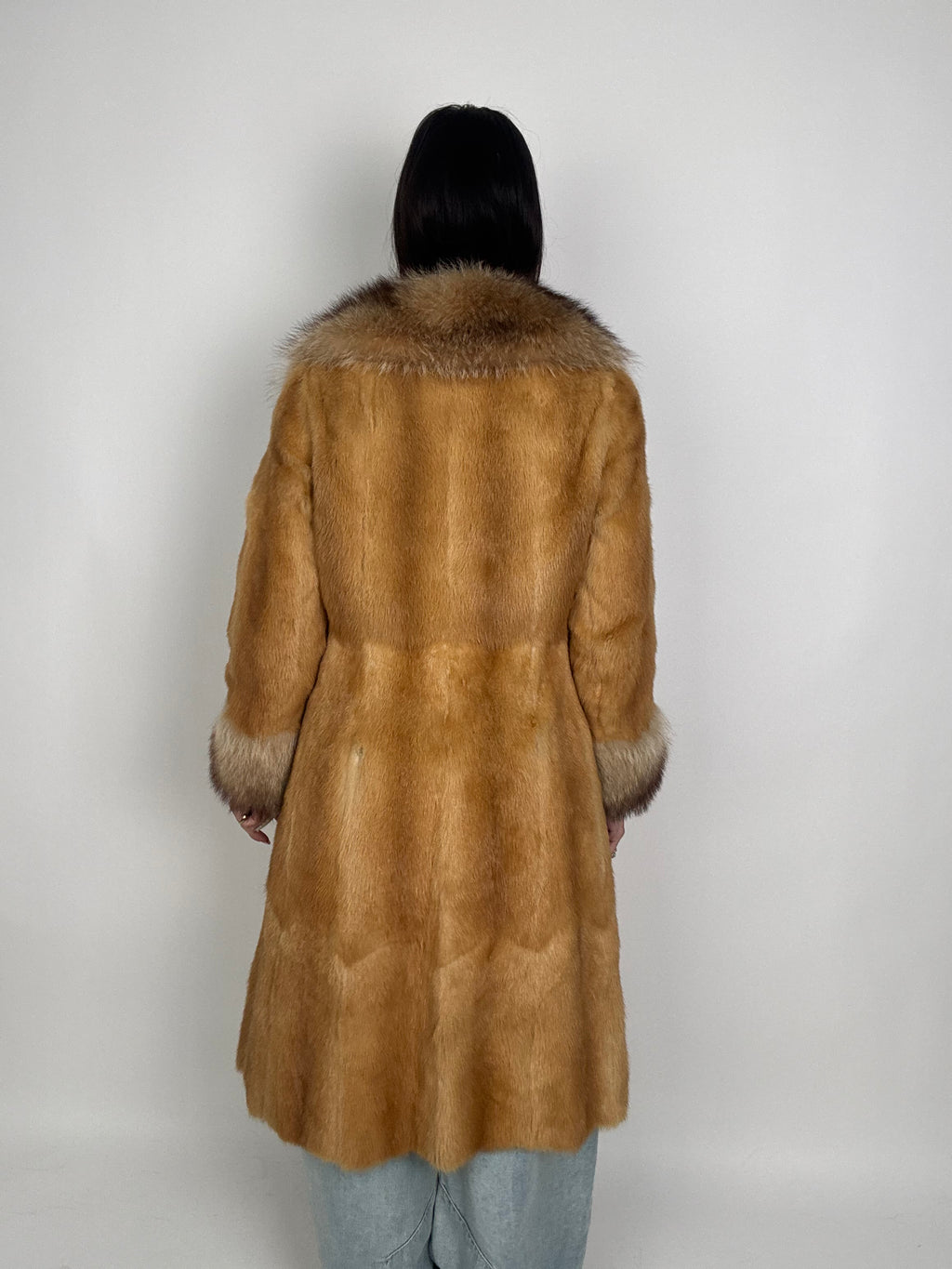 Cappotto in visone N647