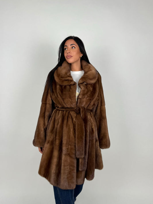 Cappotto in visone N683
