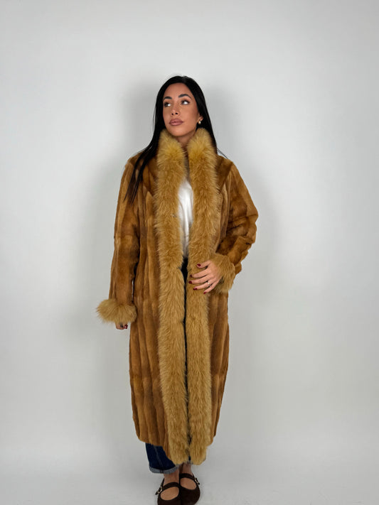 Cappotto in visone N719