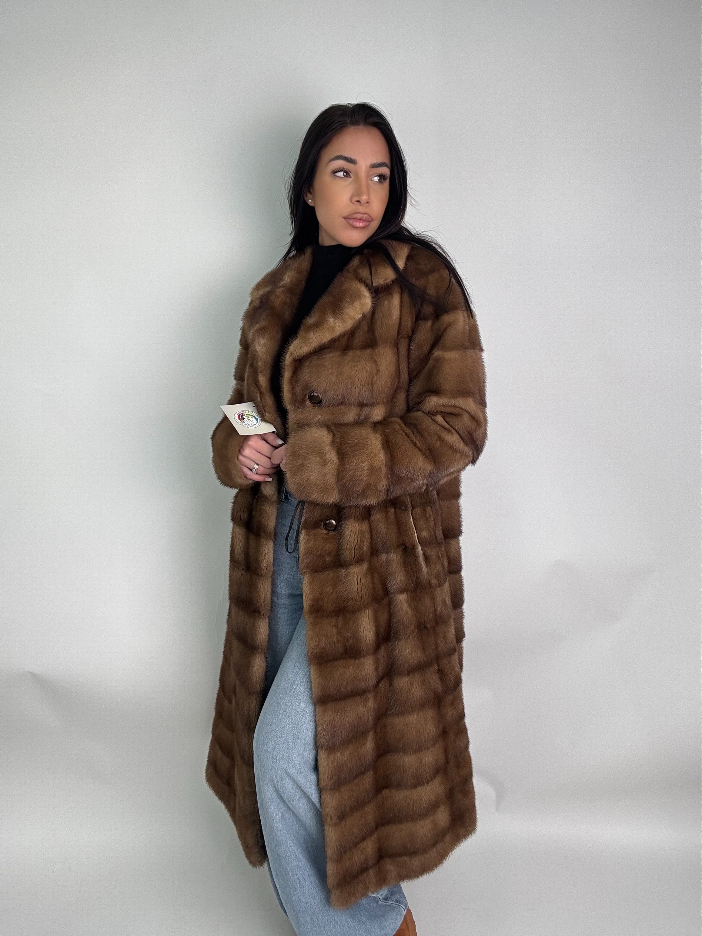 Cappotto in visone N414