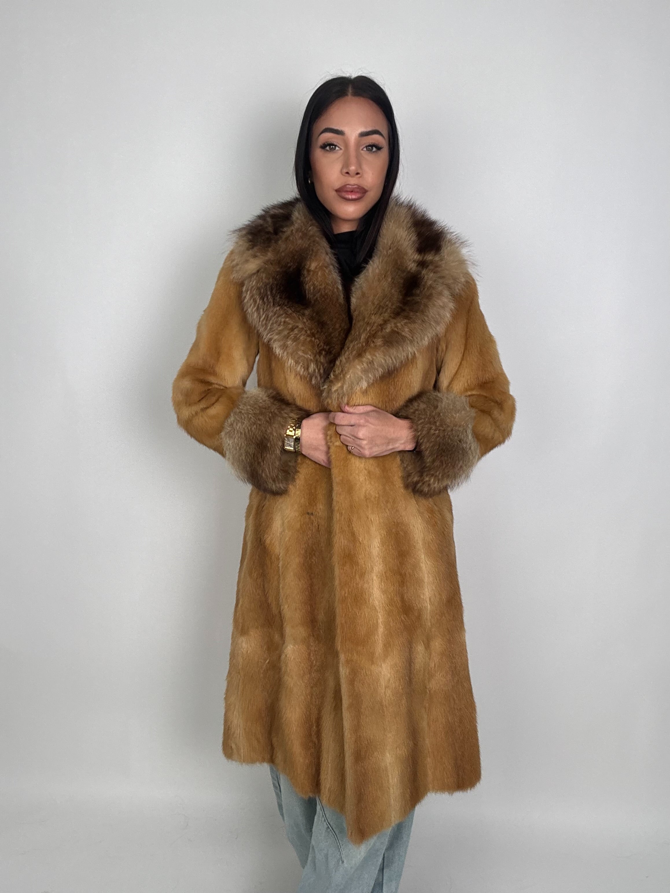 Cappotto in visone N647