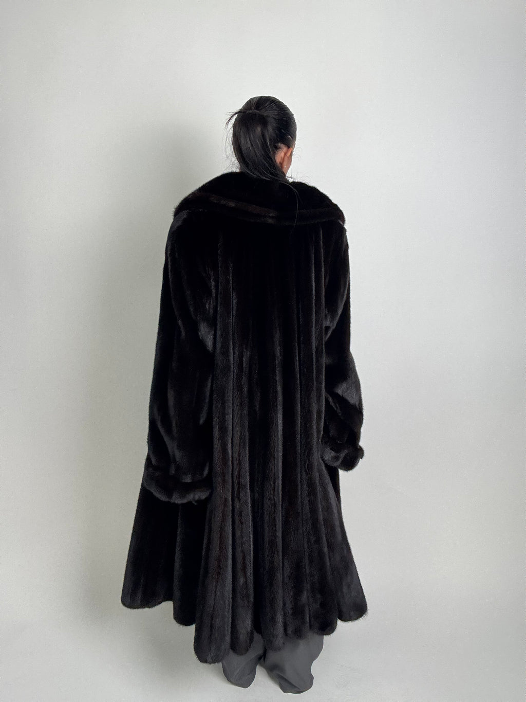 Cappotto in visone N358