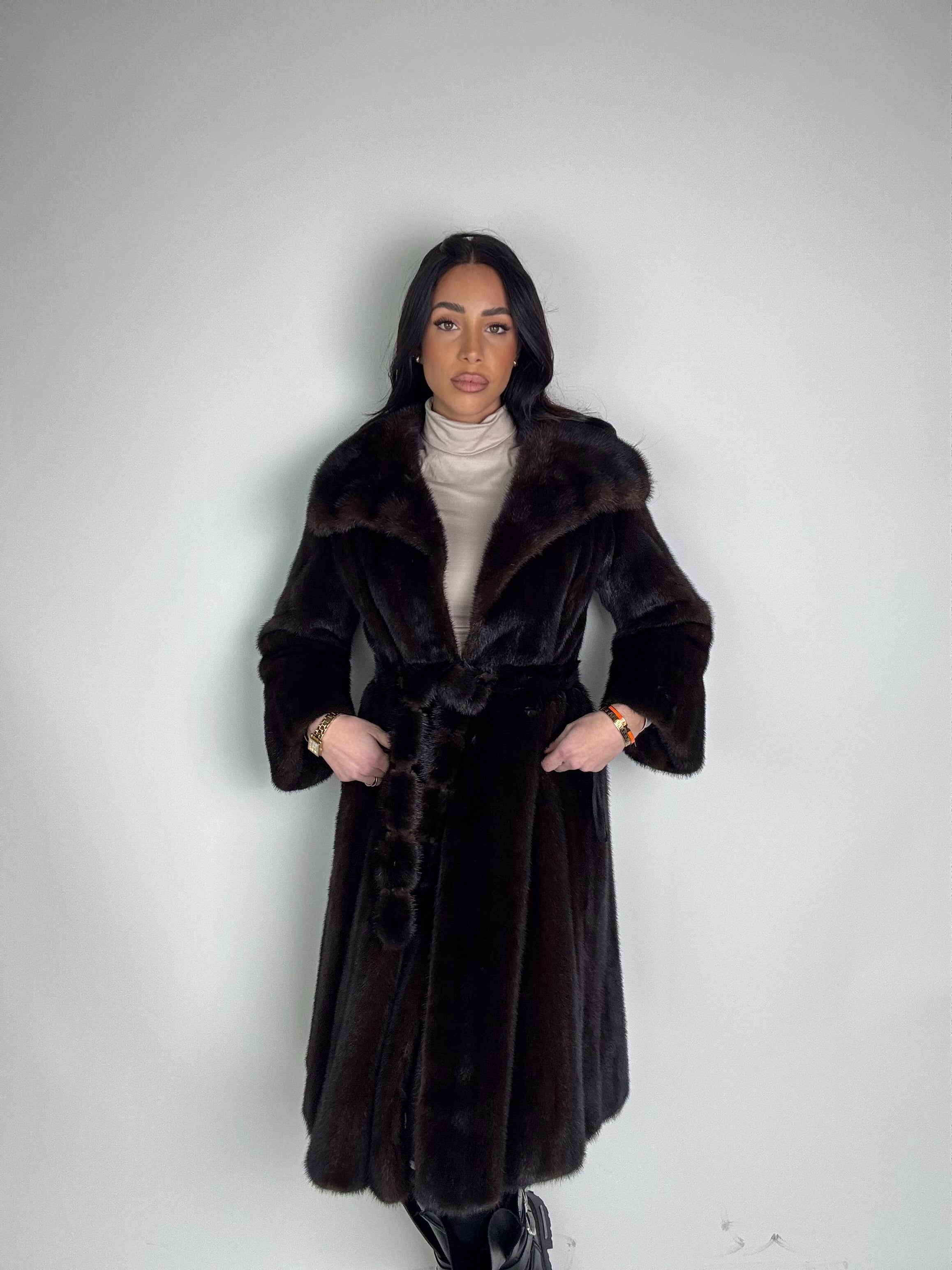 Cappotto in visone N476