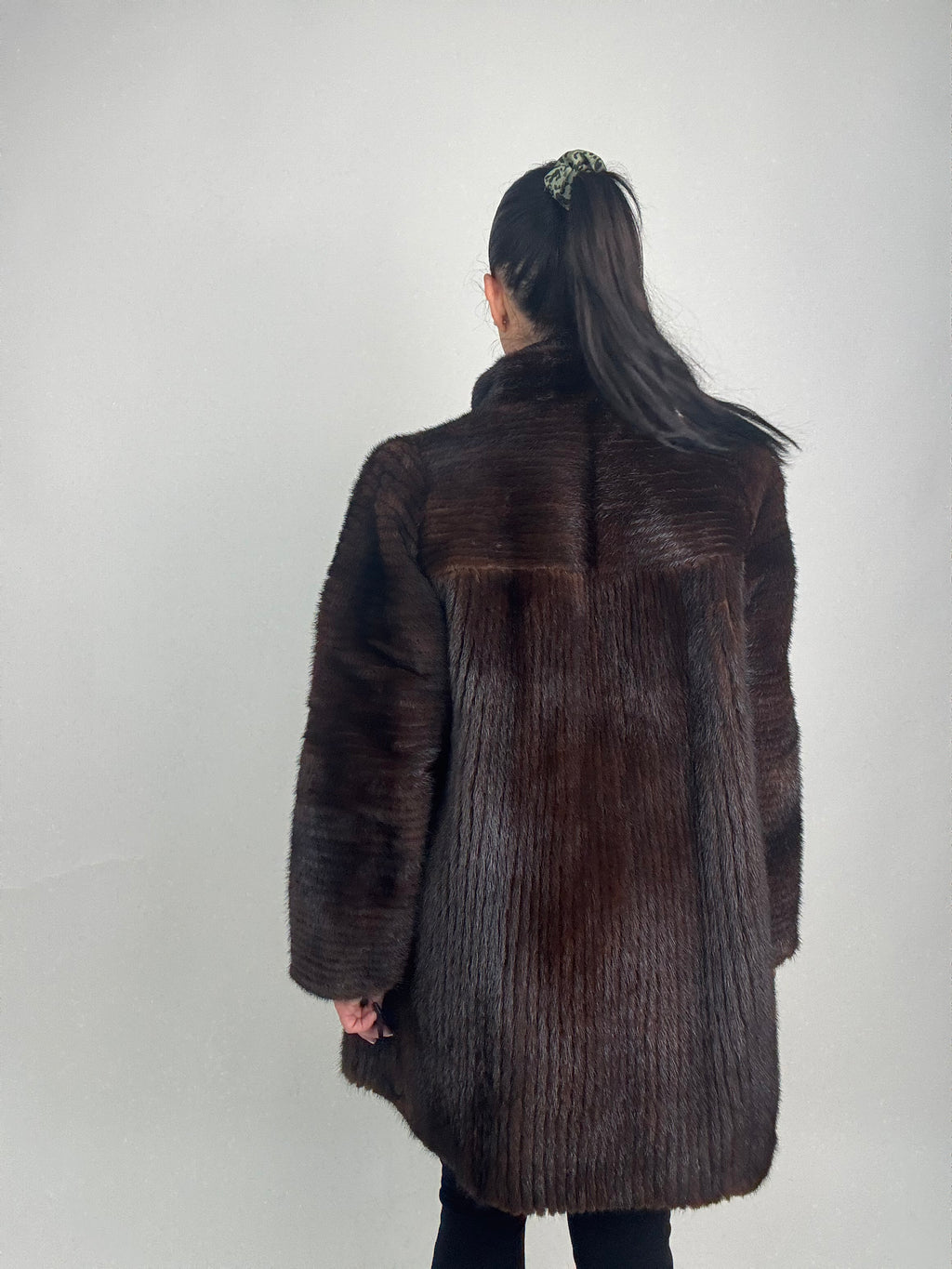 Cappotto in visone N415