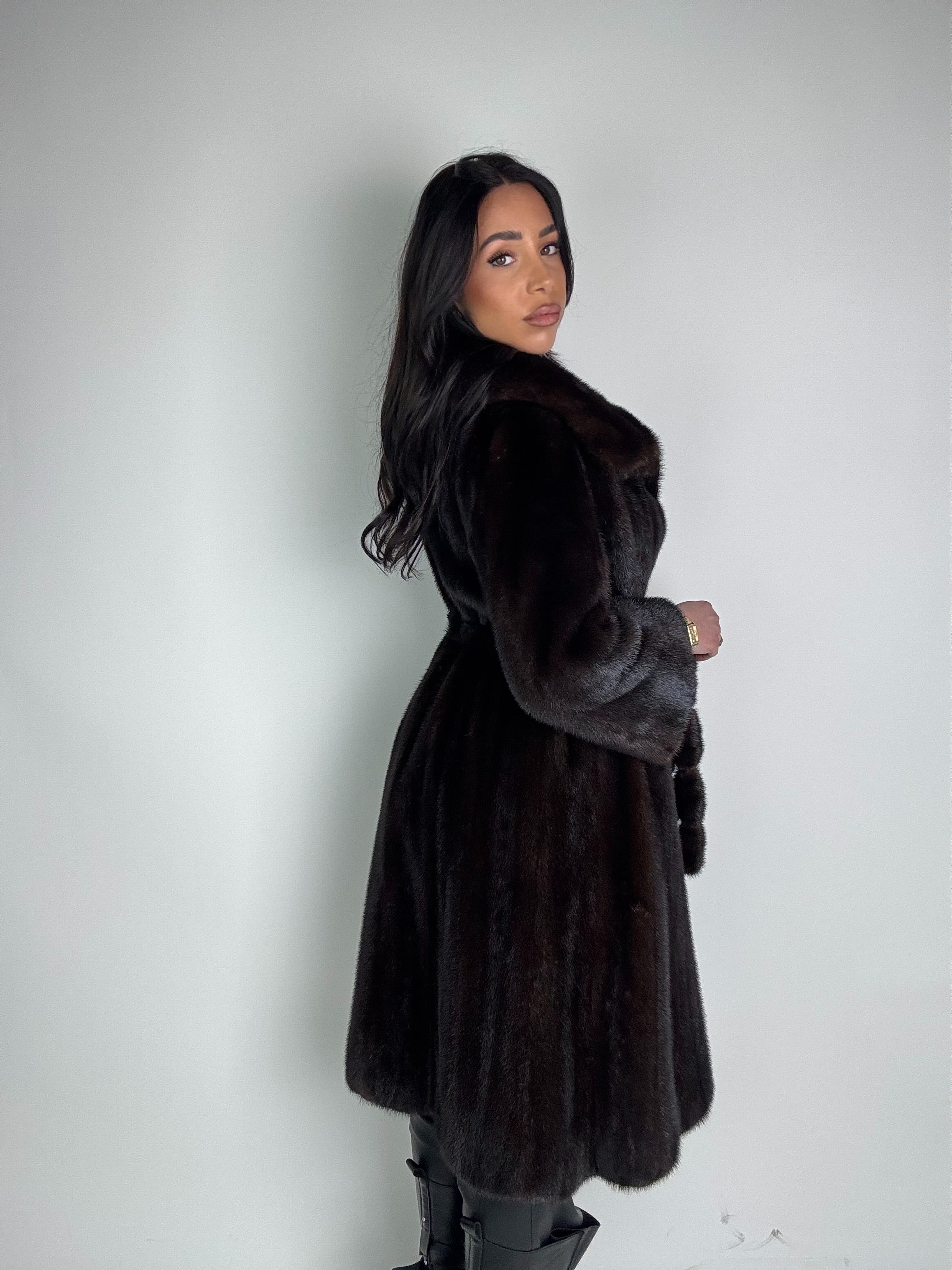 Cappotto in visone N476