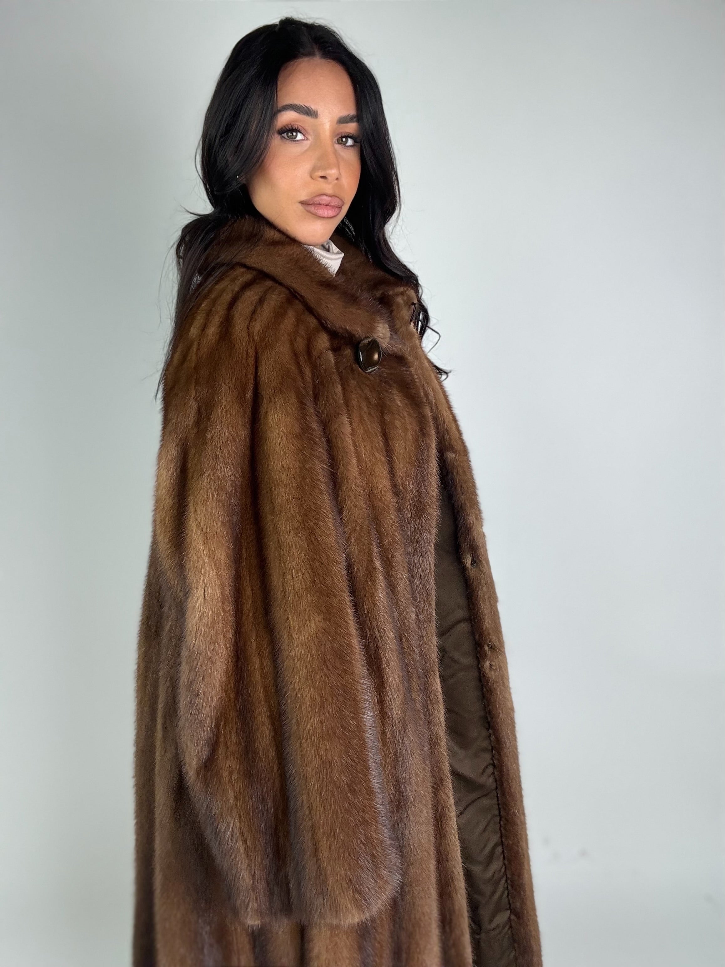 Cappotto in visone N477