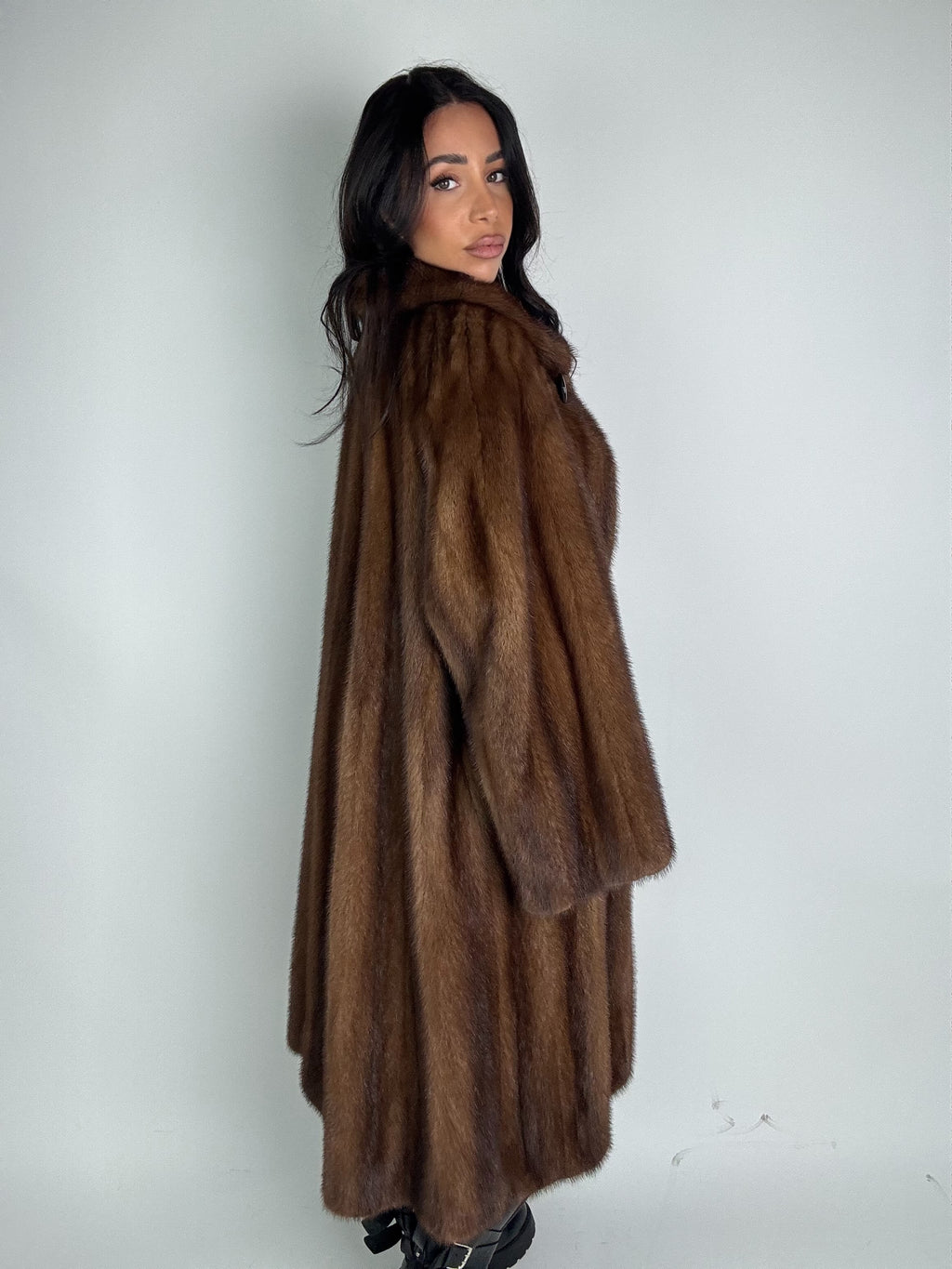 Cappotto in visone N477
