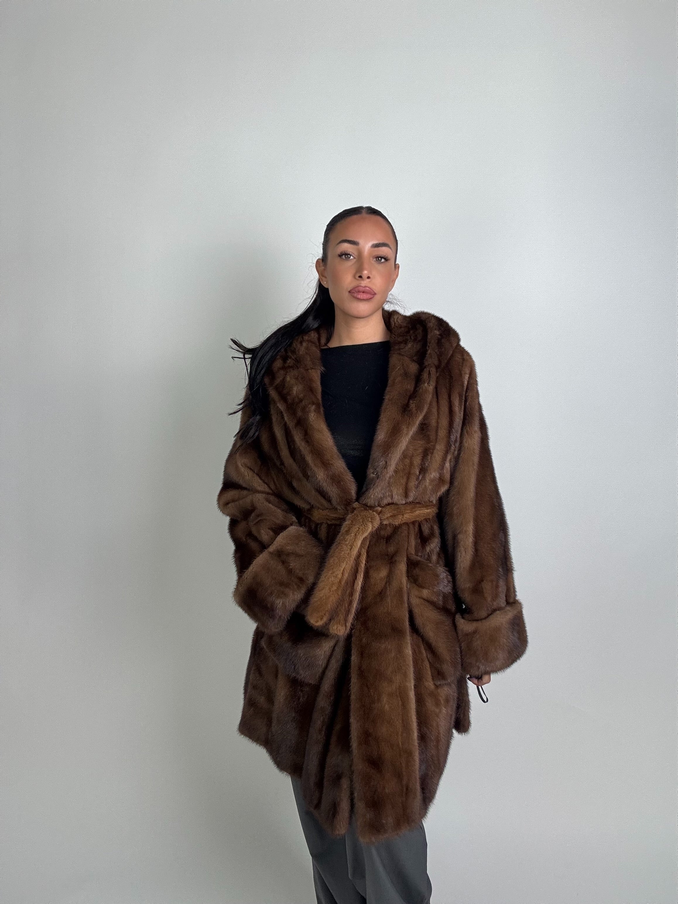 Cappotto in visone N357