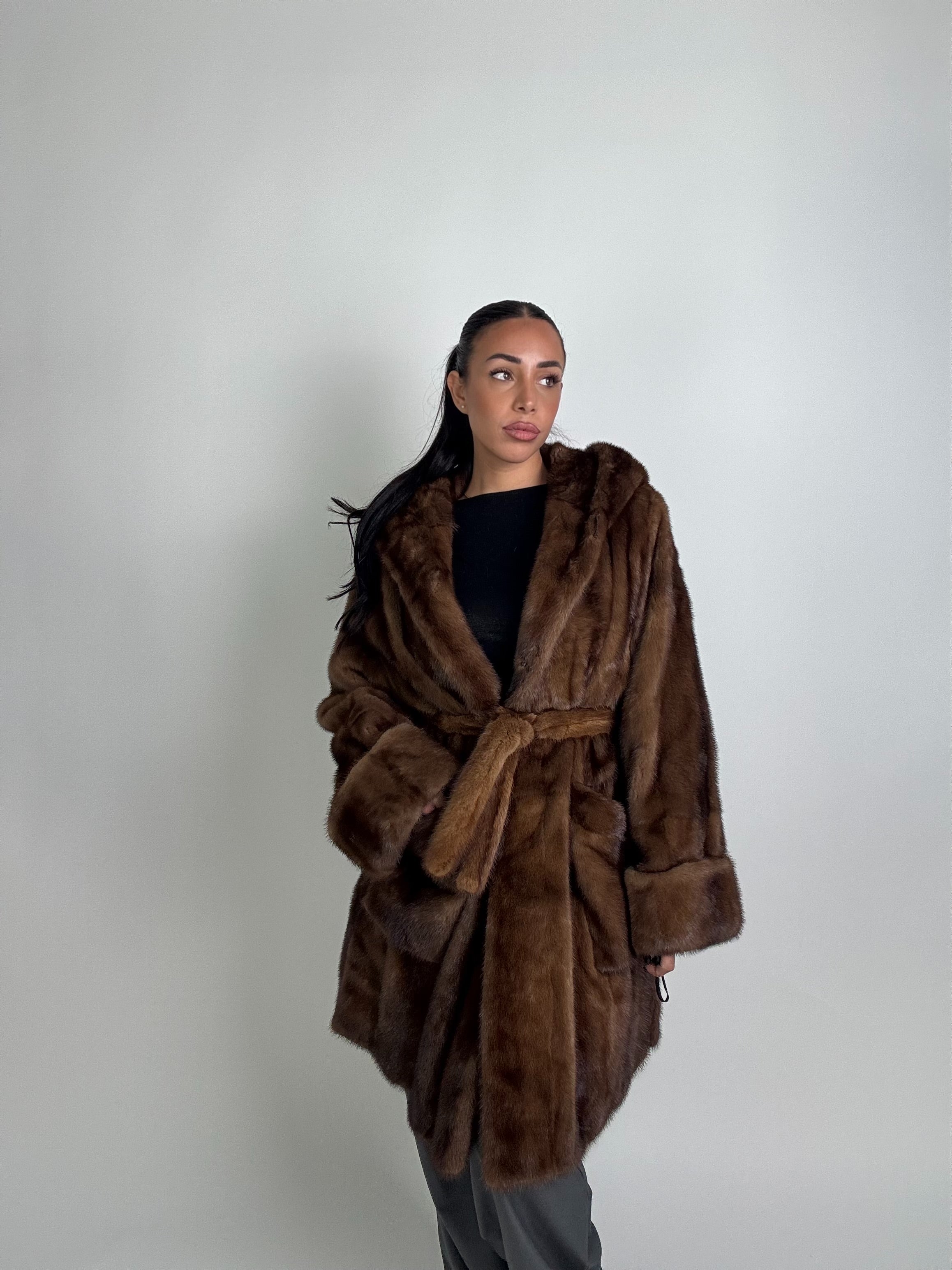 Cappotto in visone N357