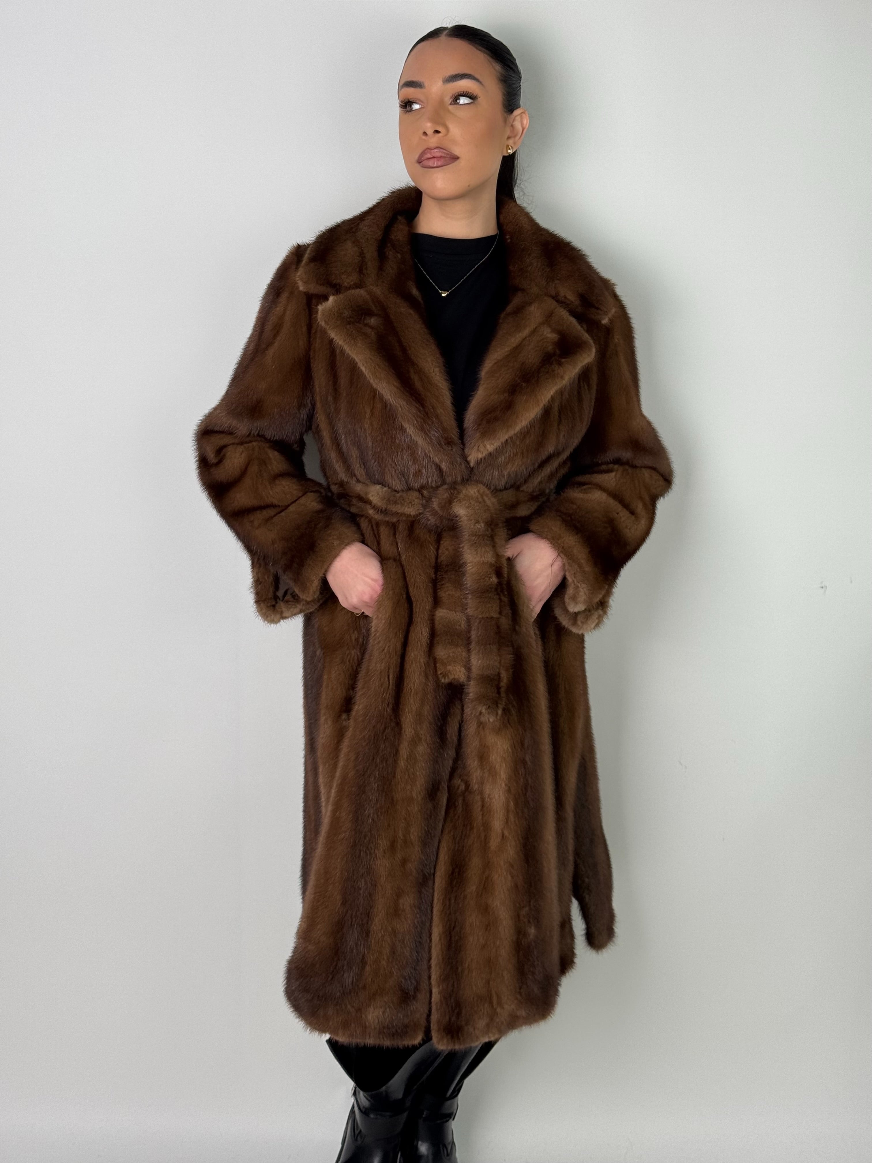 Cappotto in visone N582