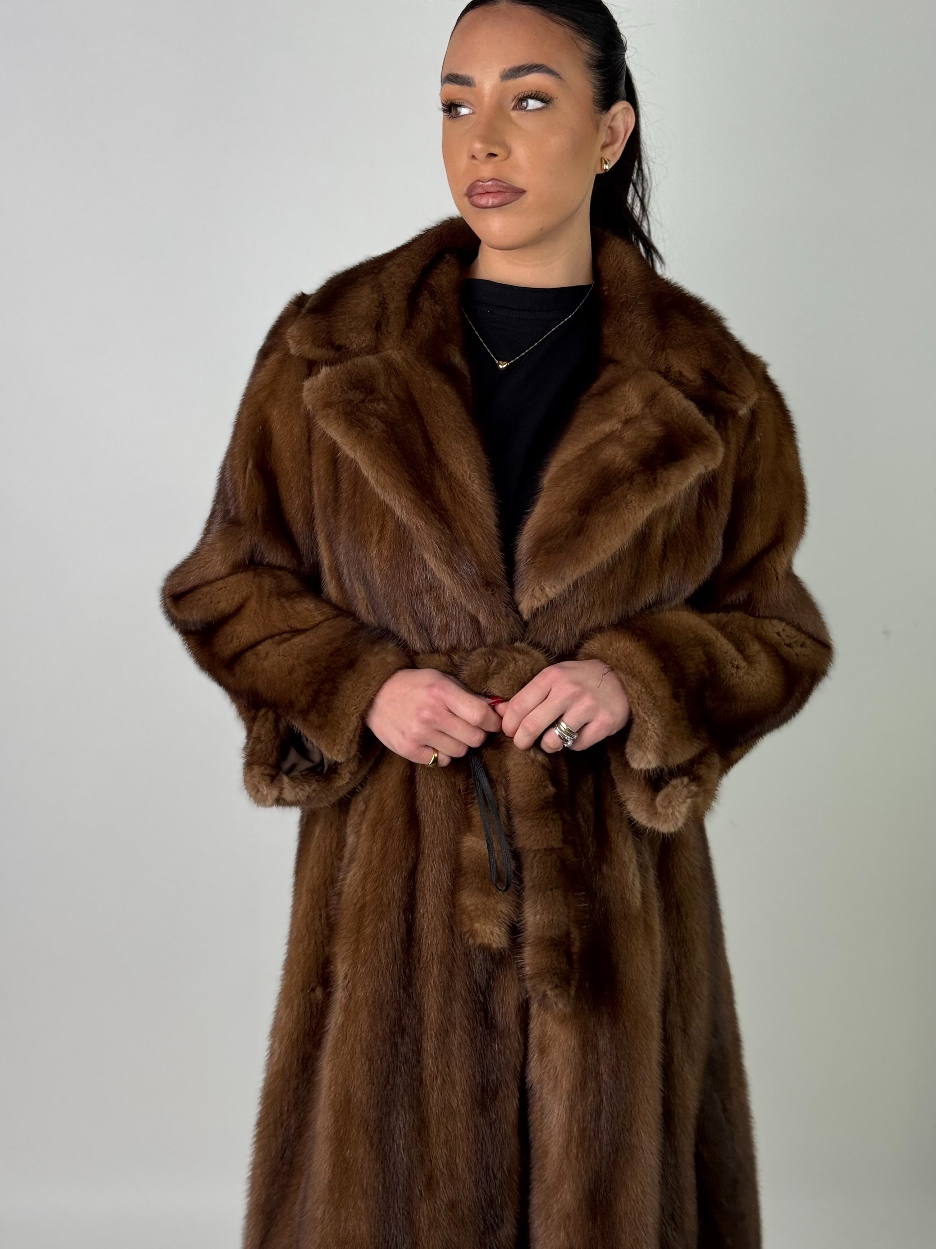 Cappotto in visone N582