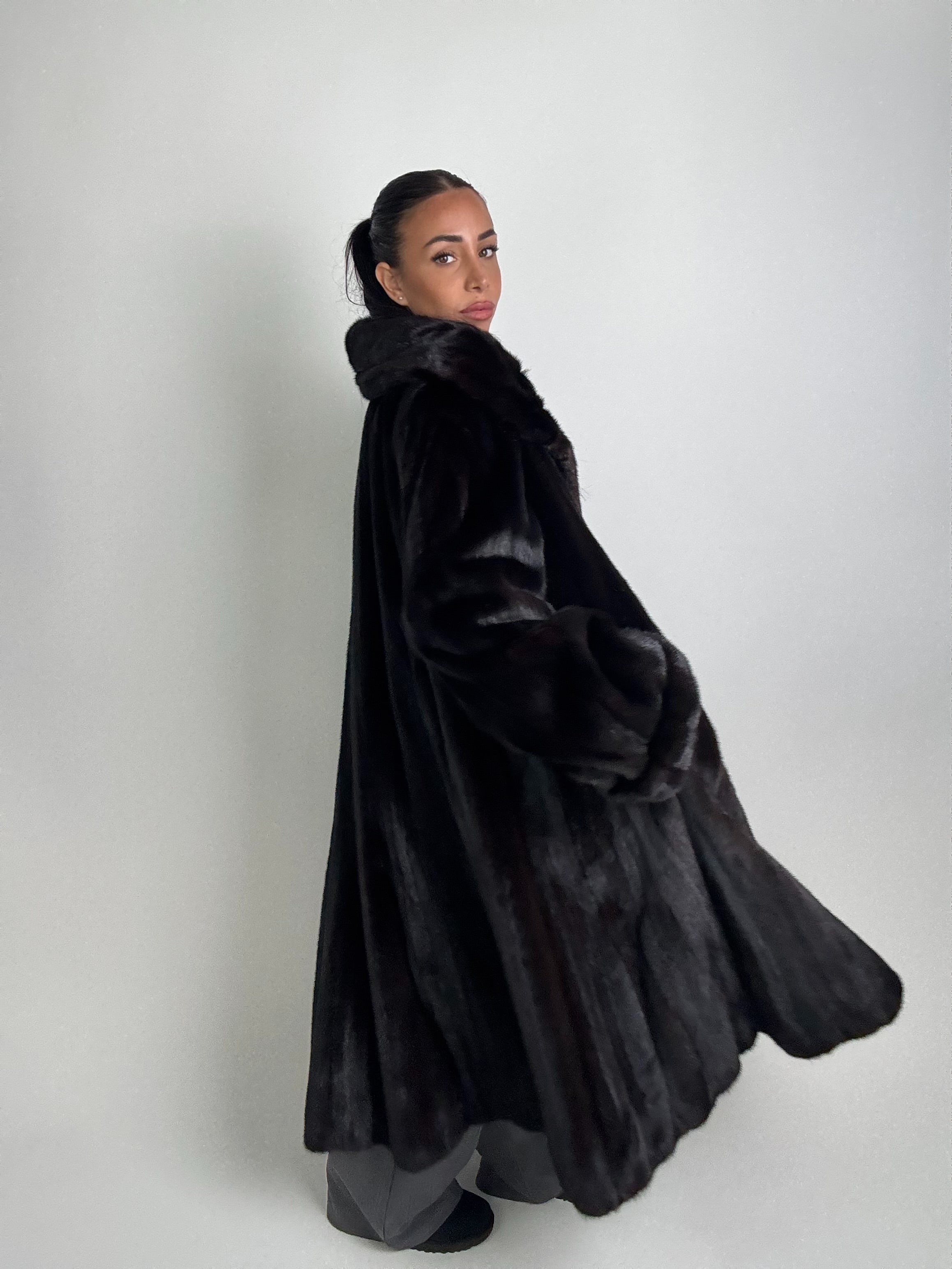 Cappotto in visone N358