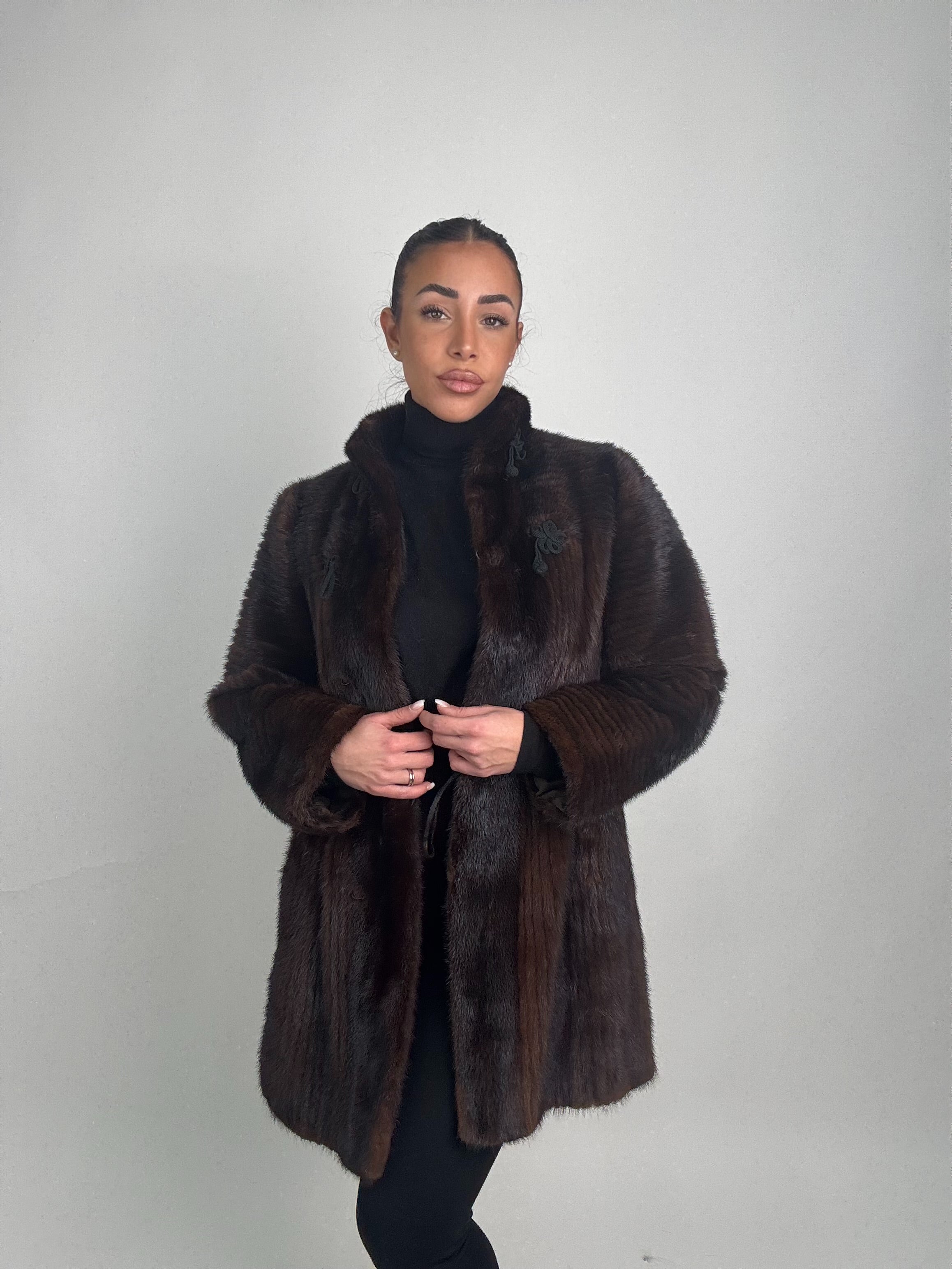 Cappotto in visone N415