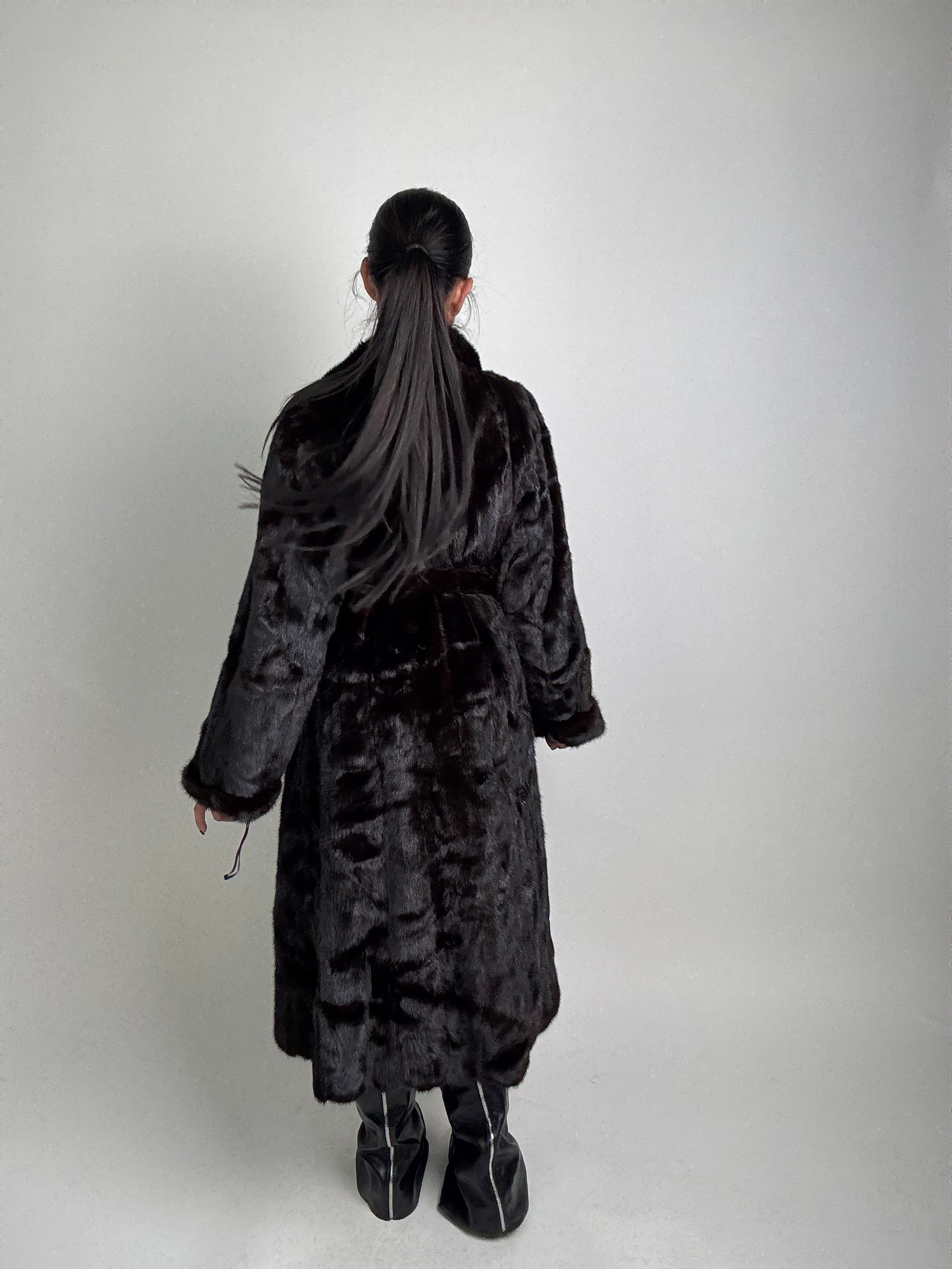 Cappotto in visone N359