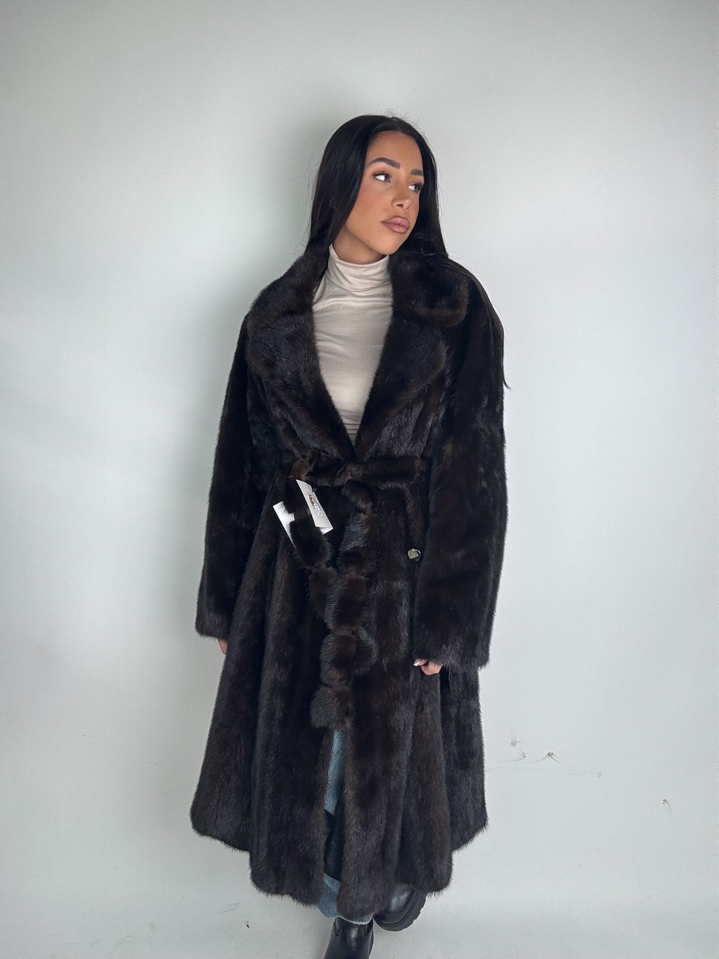 Cappotto in visone N479
