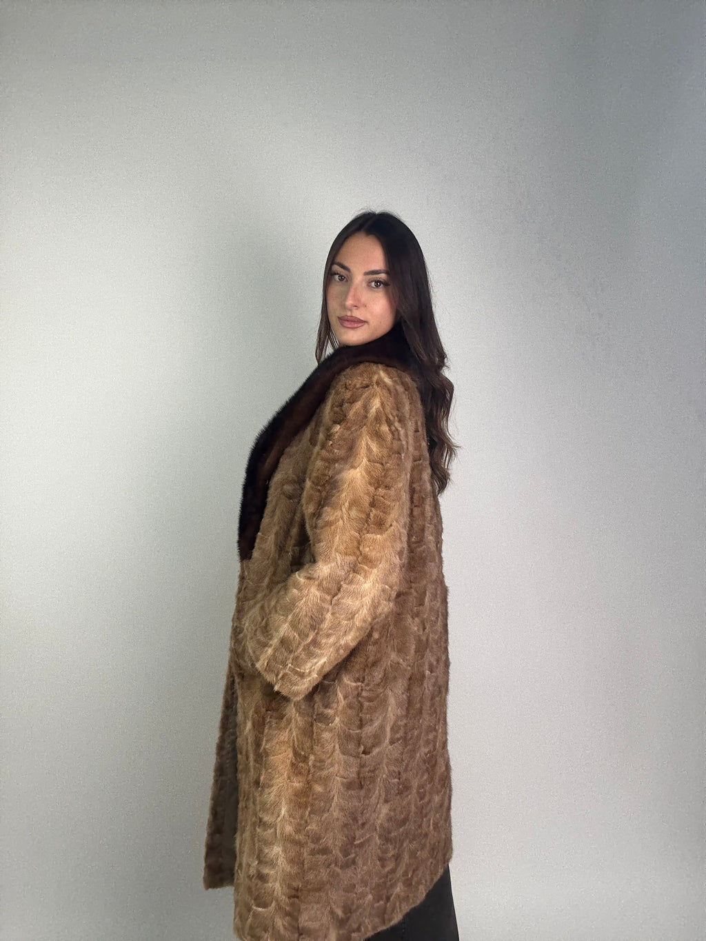 Cappotto in visone N376