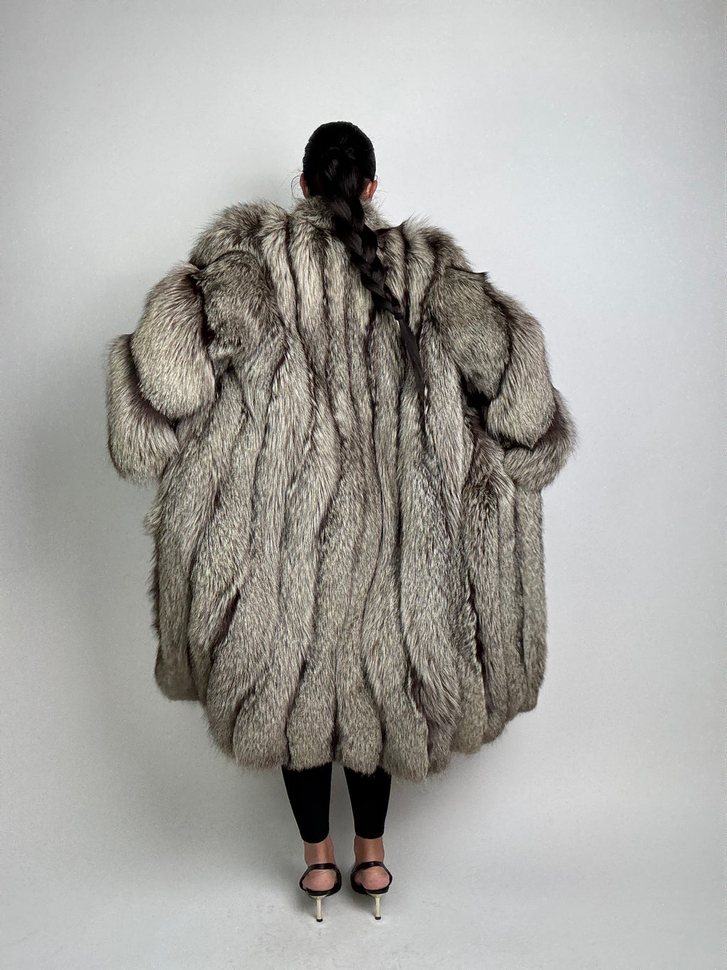Cappotto in volpe argentata N896