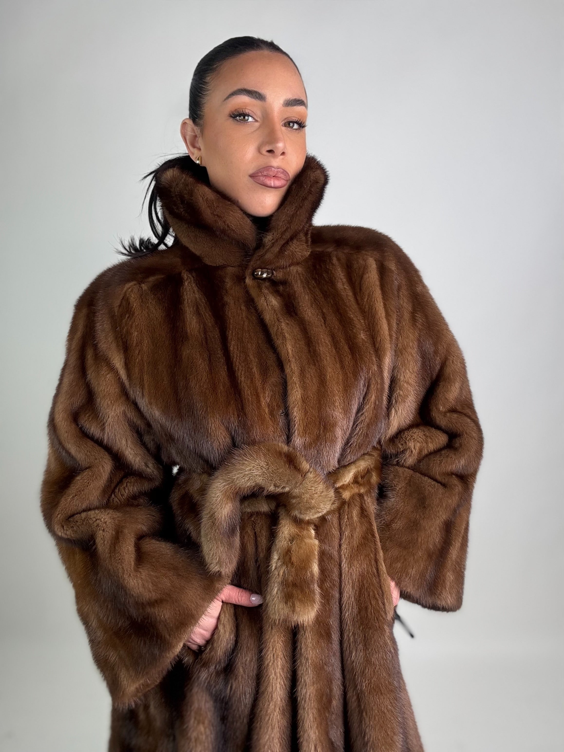 Cappotto in visone N585