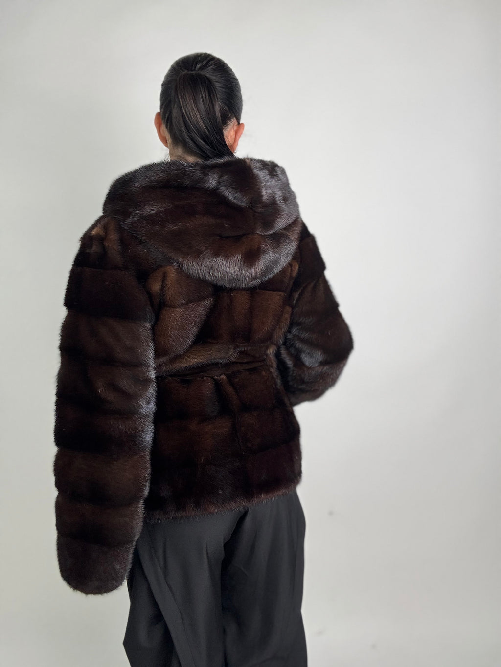 Giacca in visone cintura e cappuccio N249