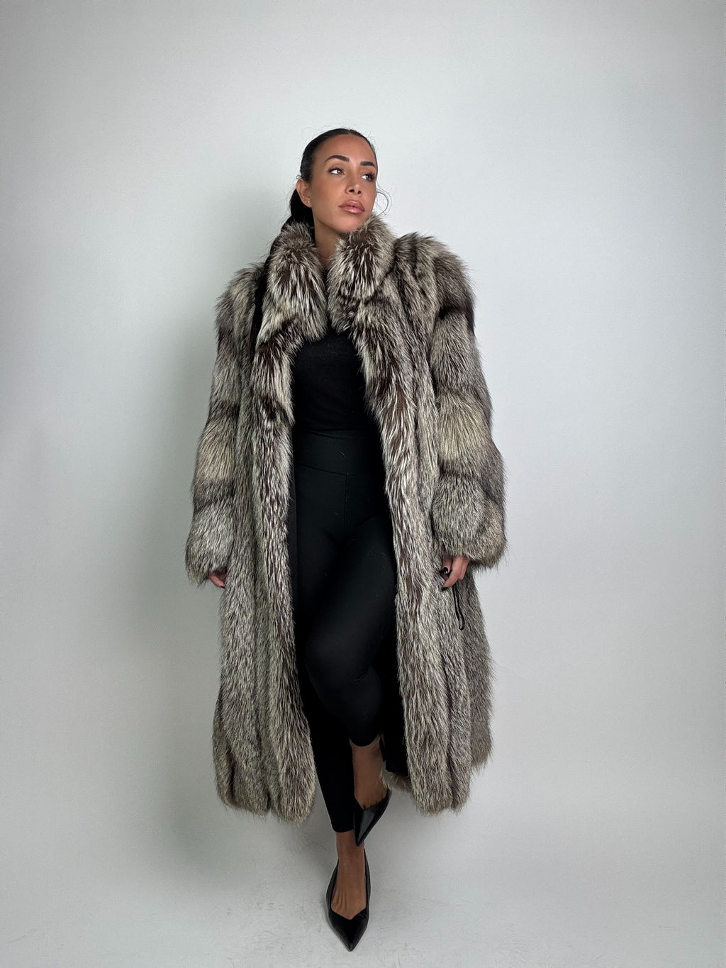 Cappotto in volpe argentata N896