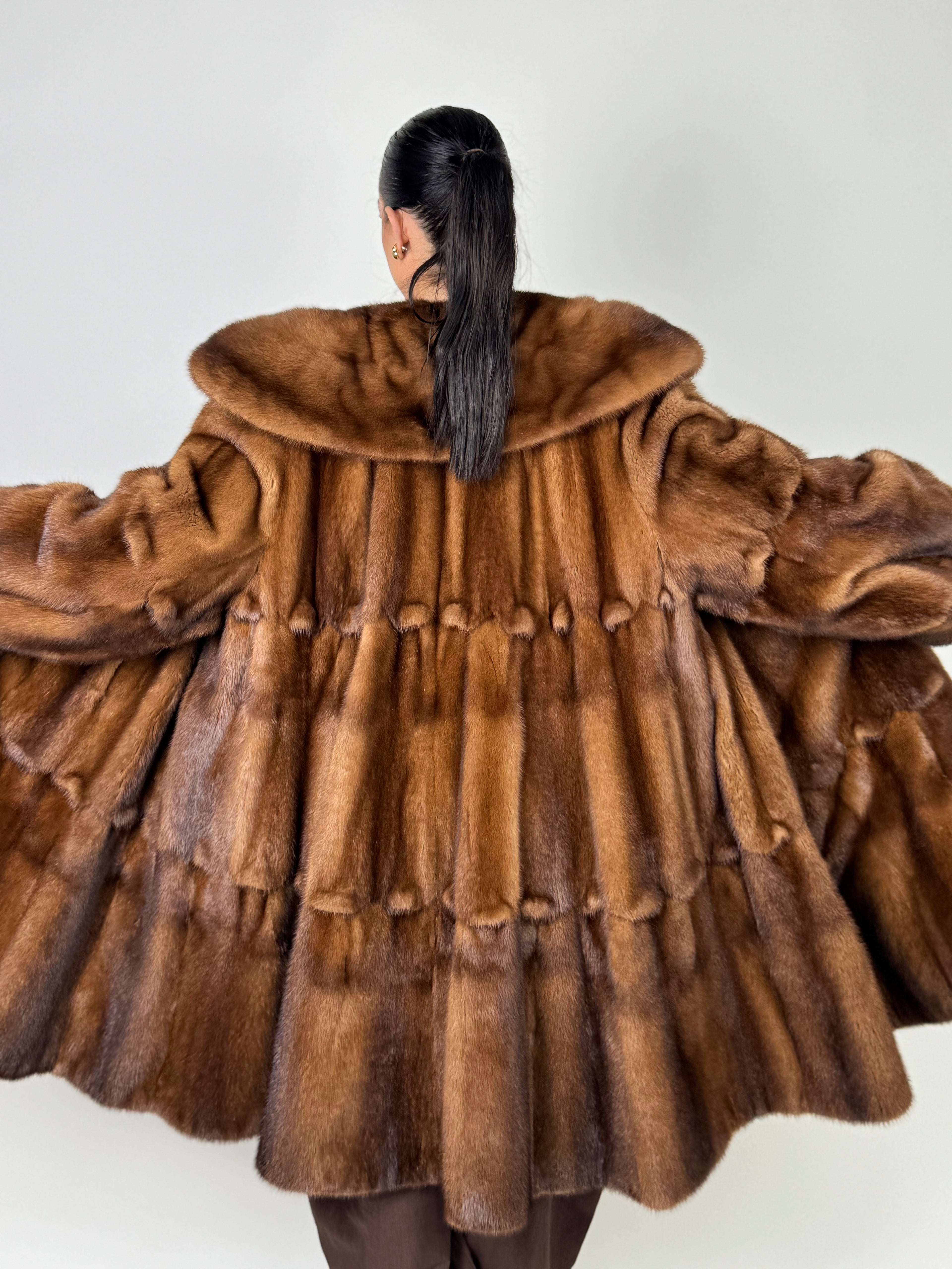 Cappotto in visone N527