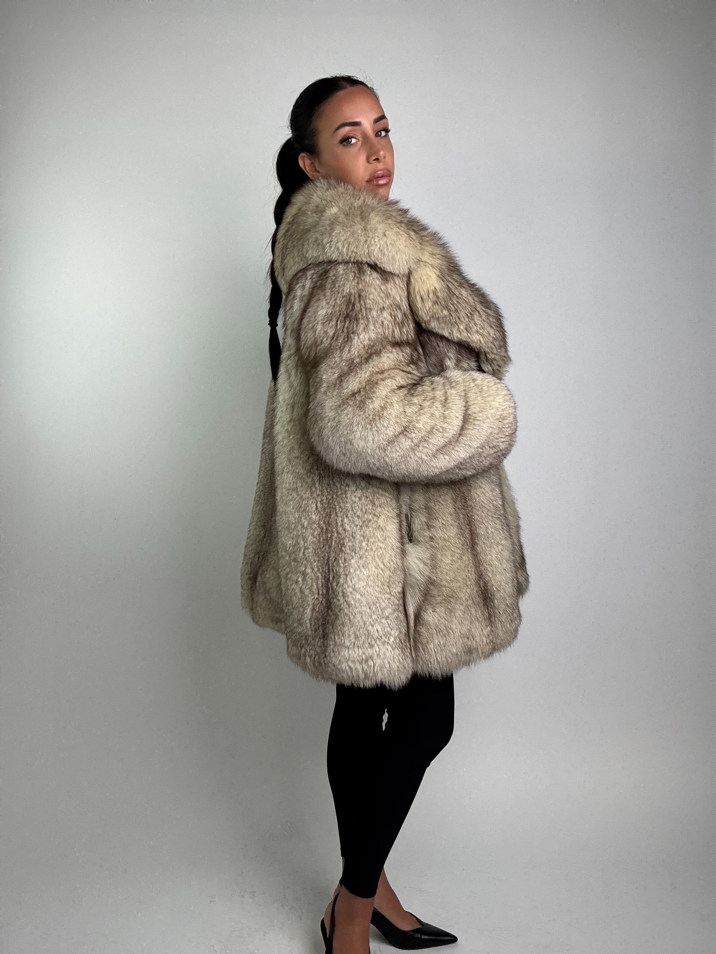 Cappotto in volpe della groenlandia N899