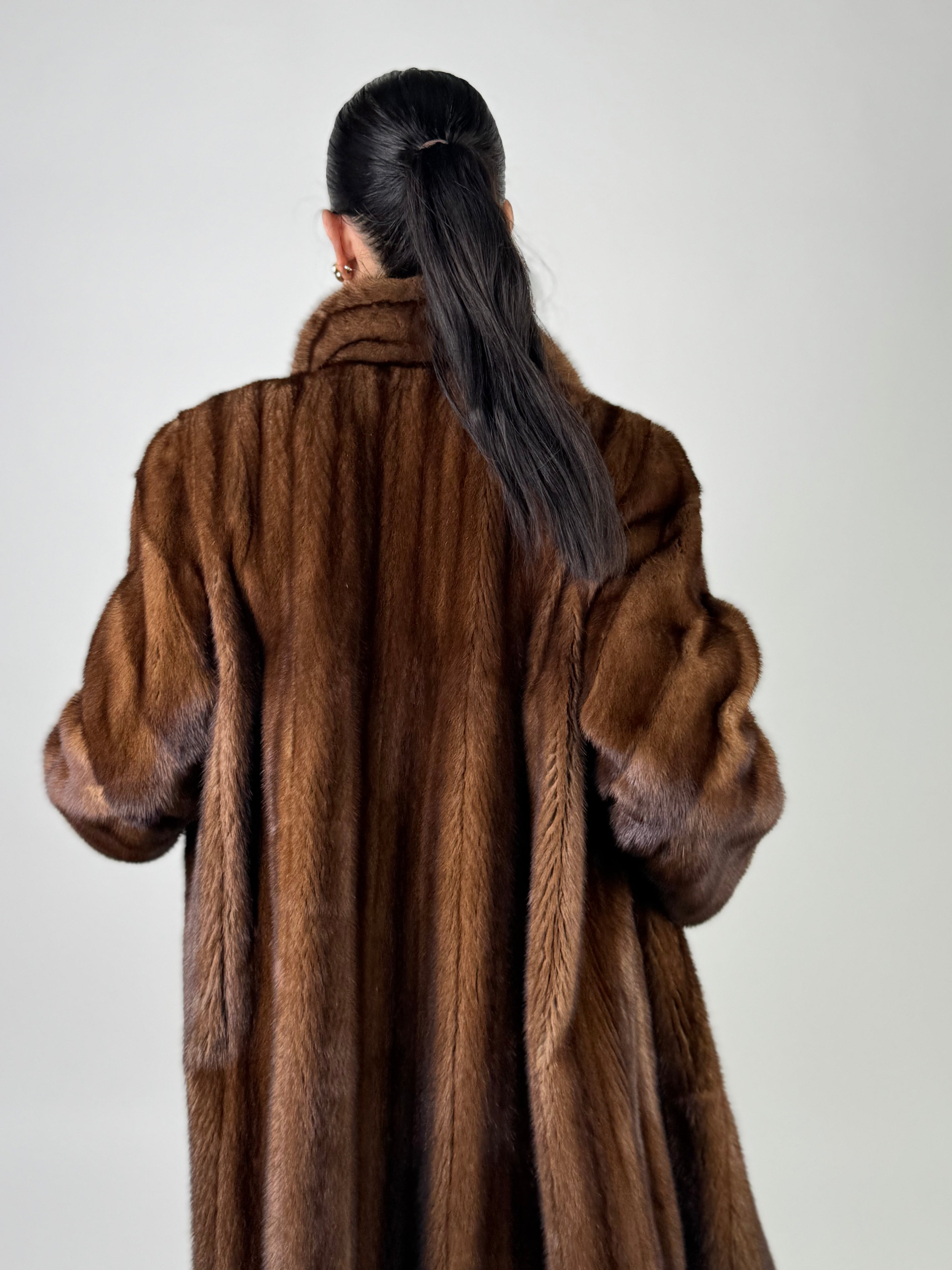Cappotto in visone N475