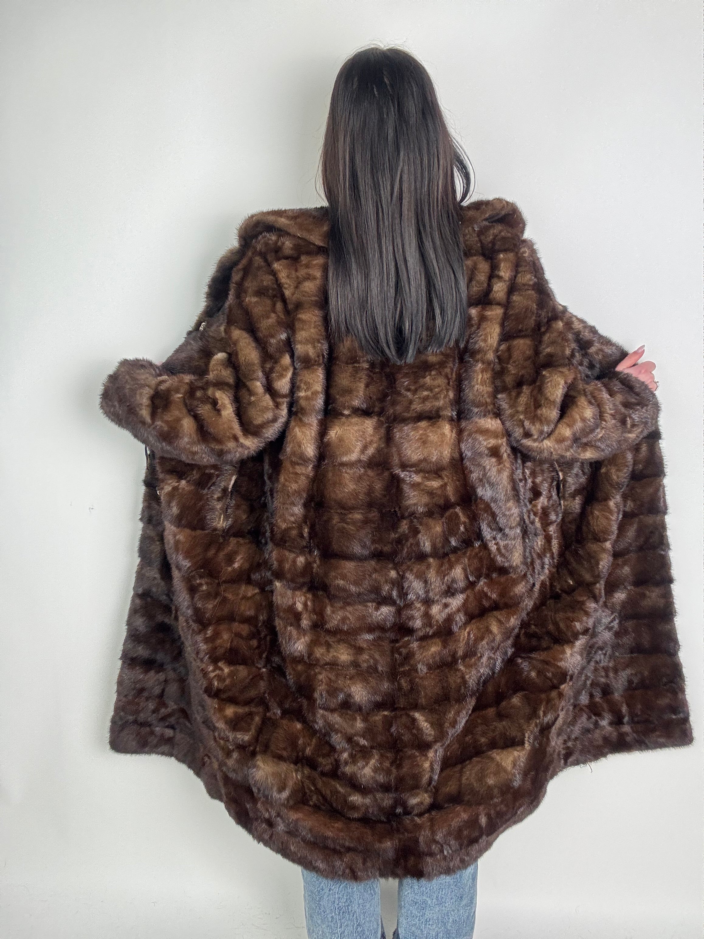 Cappotto in visone N588
