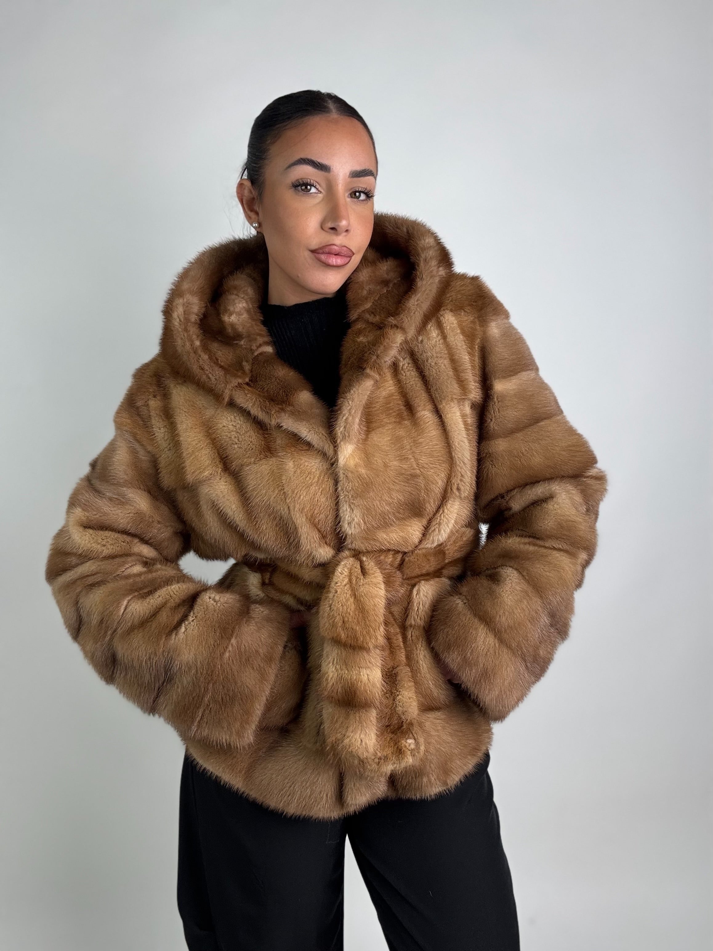 Giacca in visone cintura e cappuccio N248