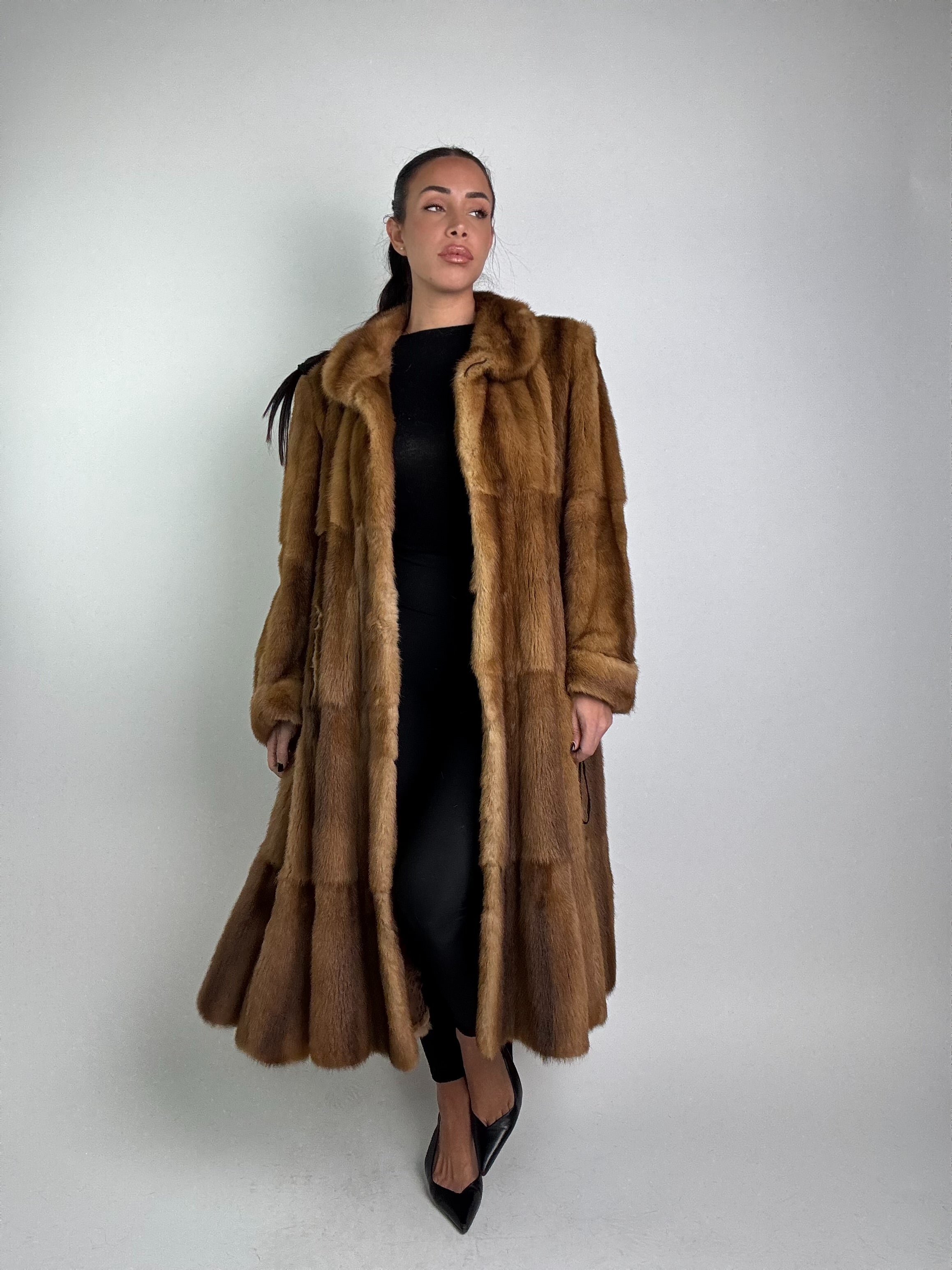 Cappotto in visone N361