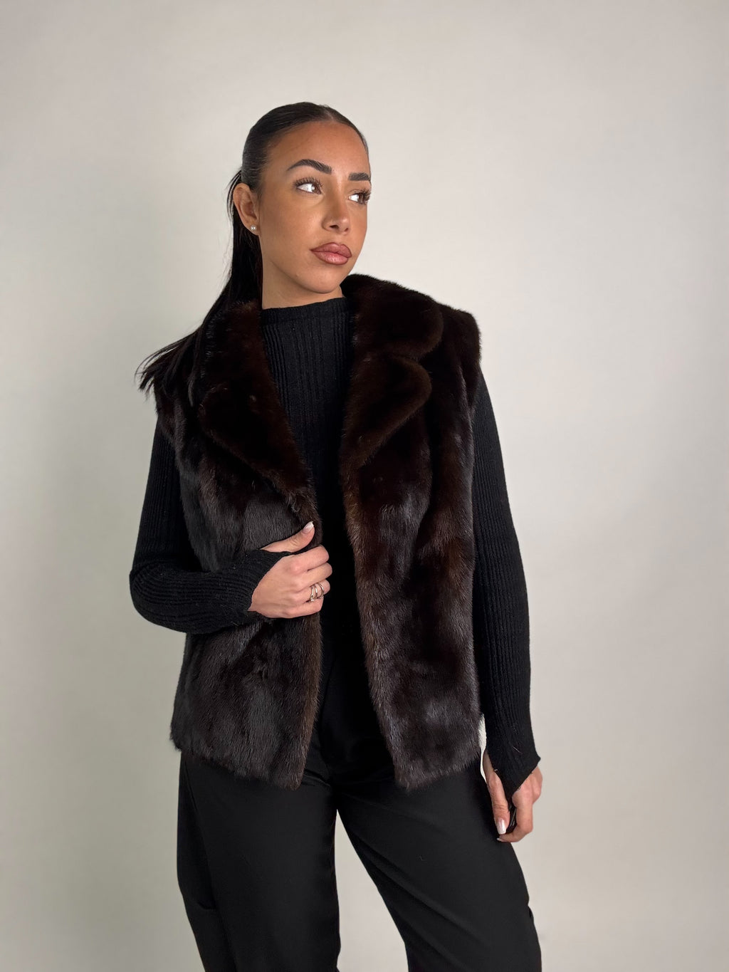 Smanicato in visone N252