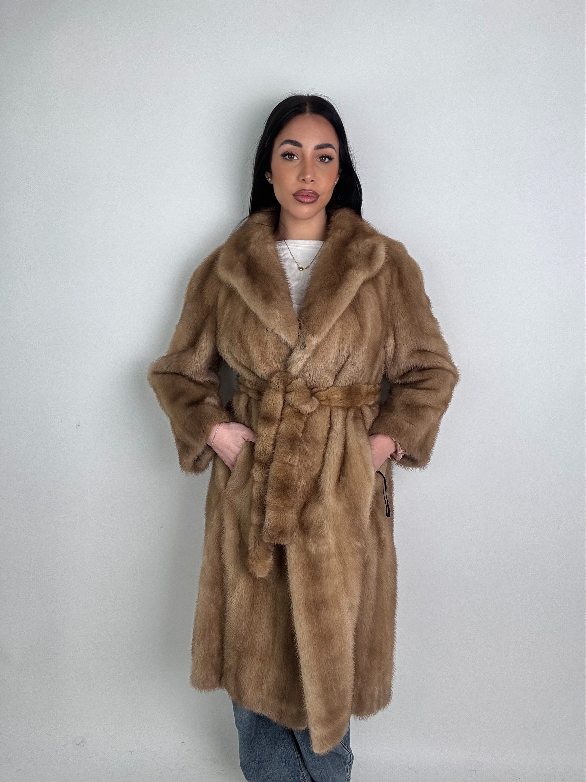 Cappotto in visone N586