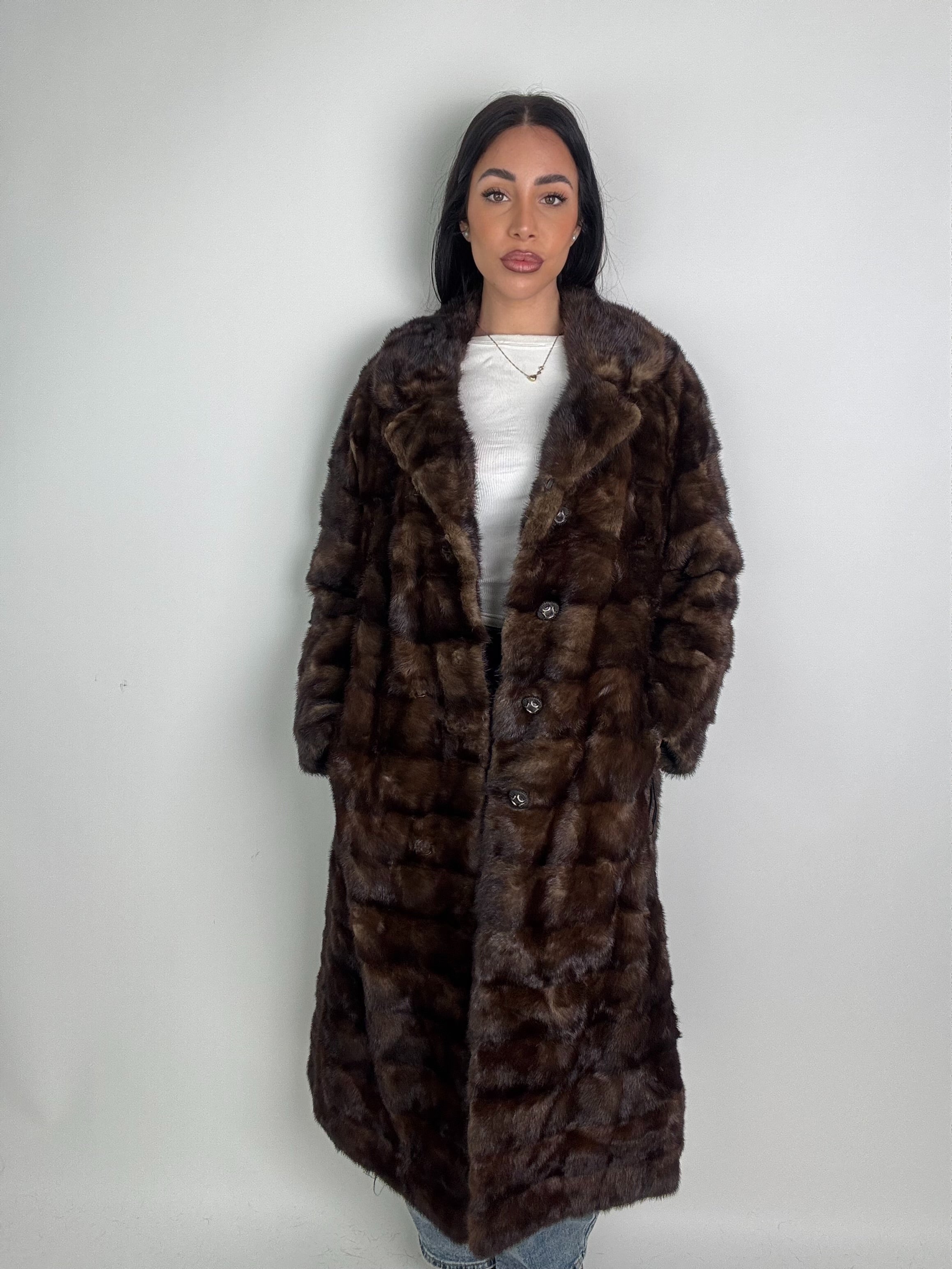 Cappotto in visone N588