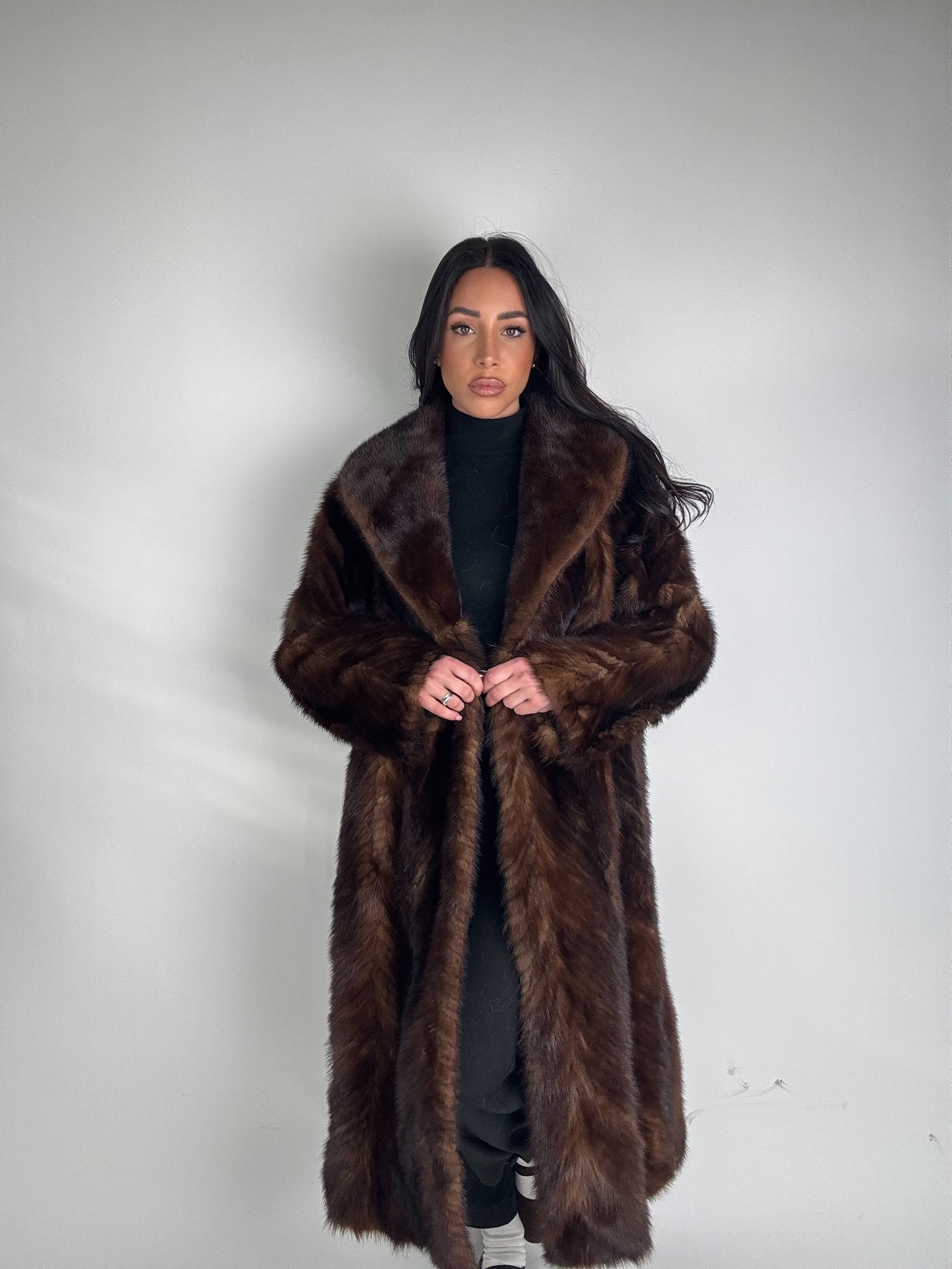 Cappotto in visone N481
