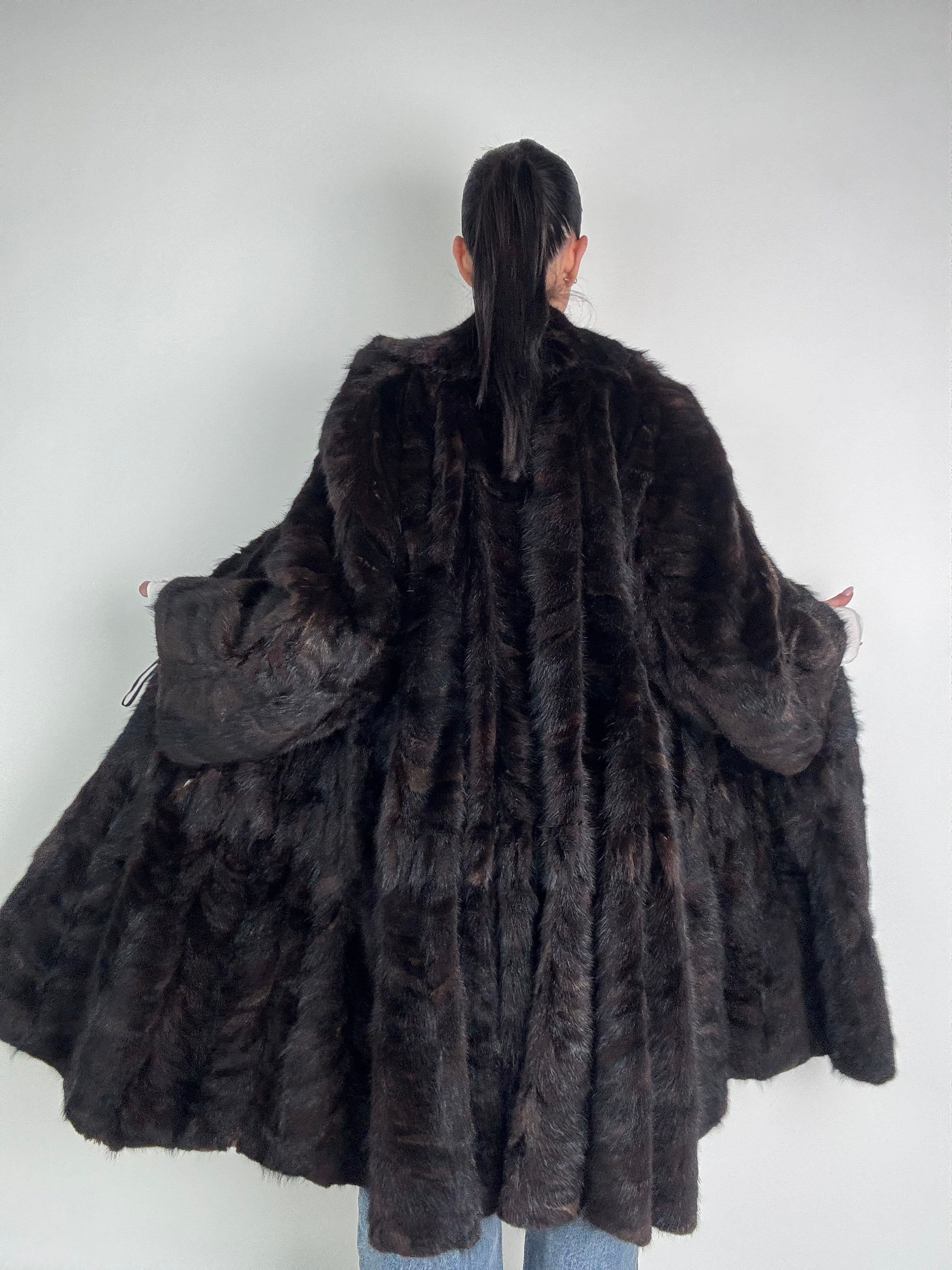 Cappotto in visone N591