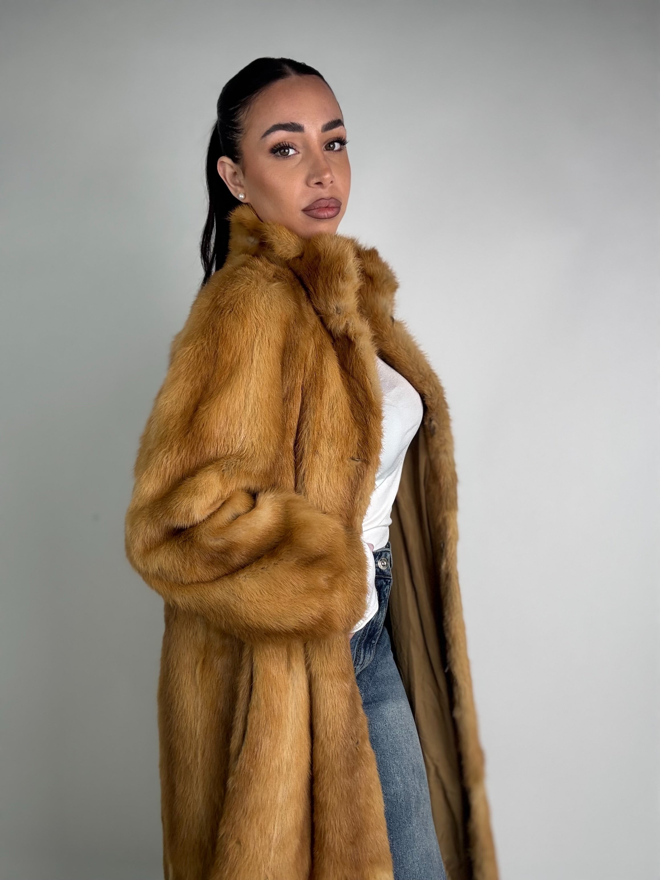 Cappotto in visone N589