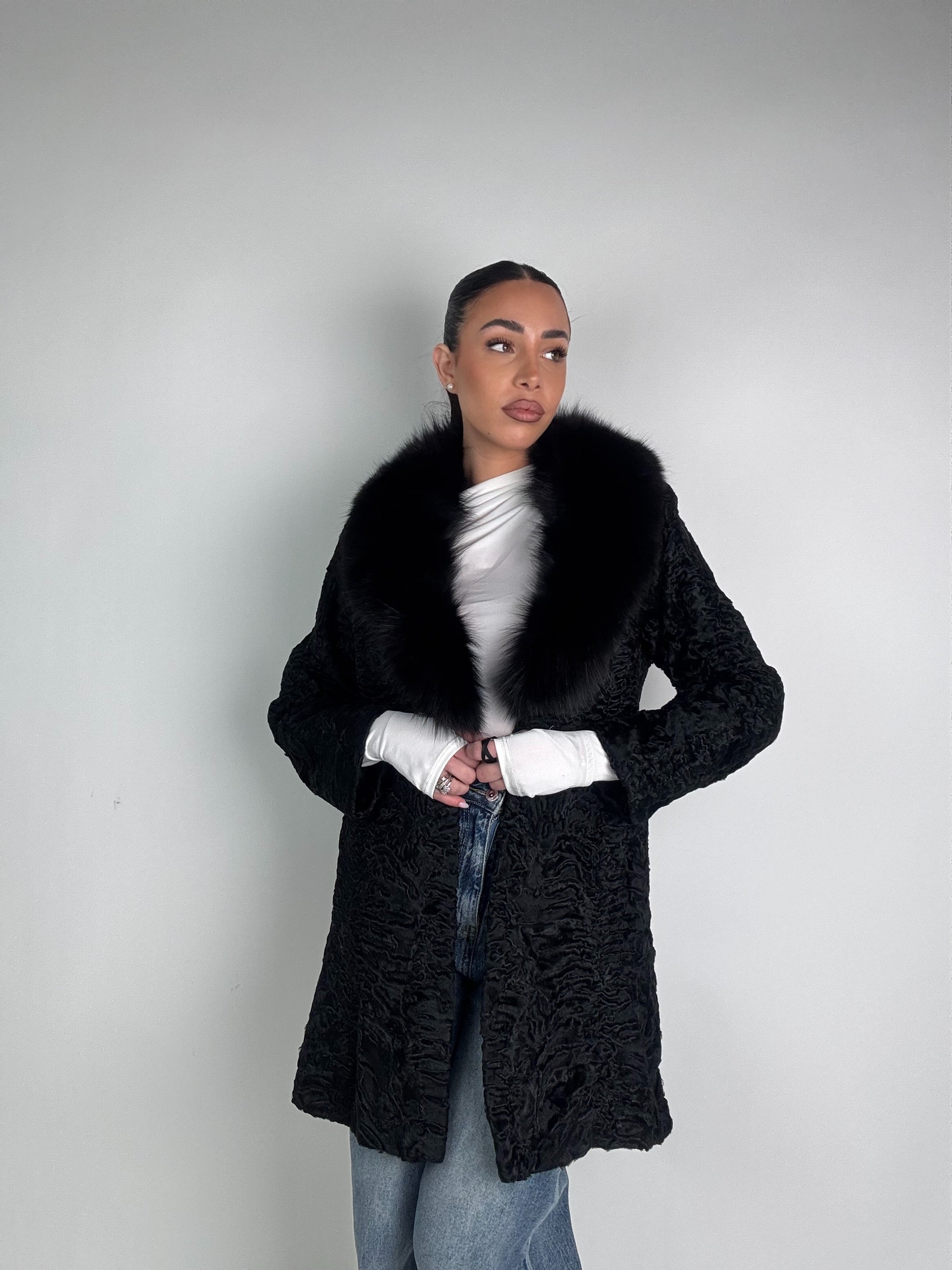 Cappotto in astrakan e volpe N65