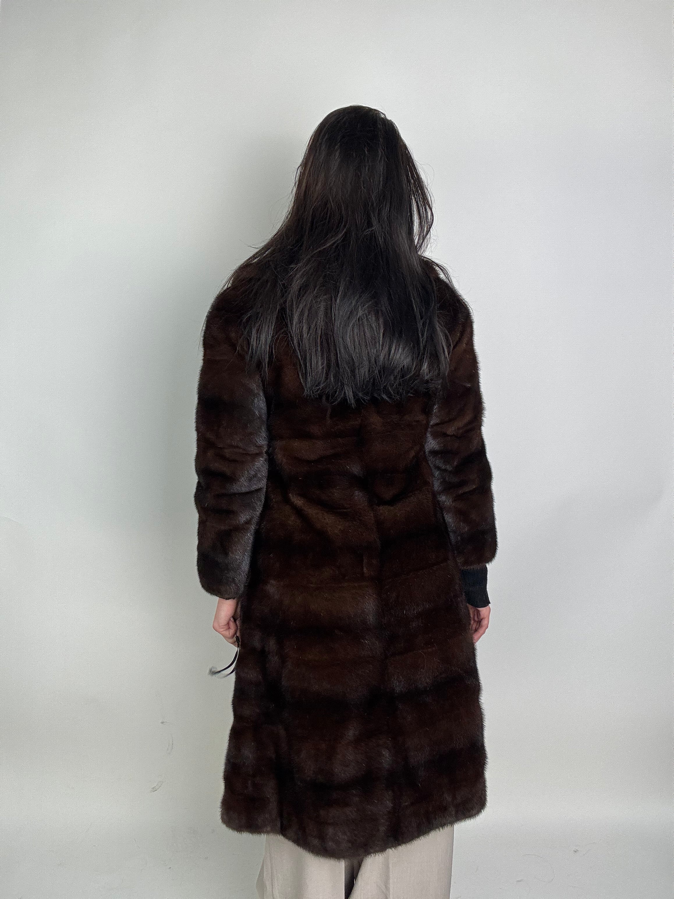 Cappotto in visone N420