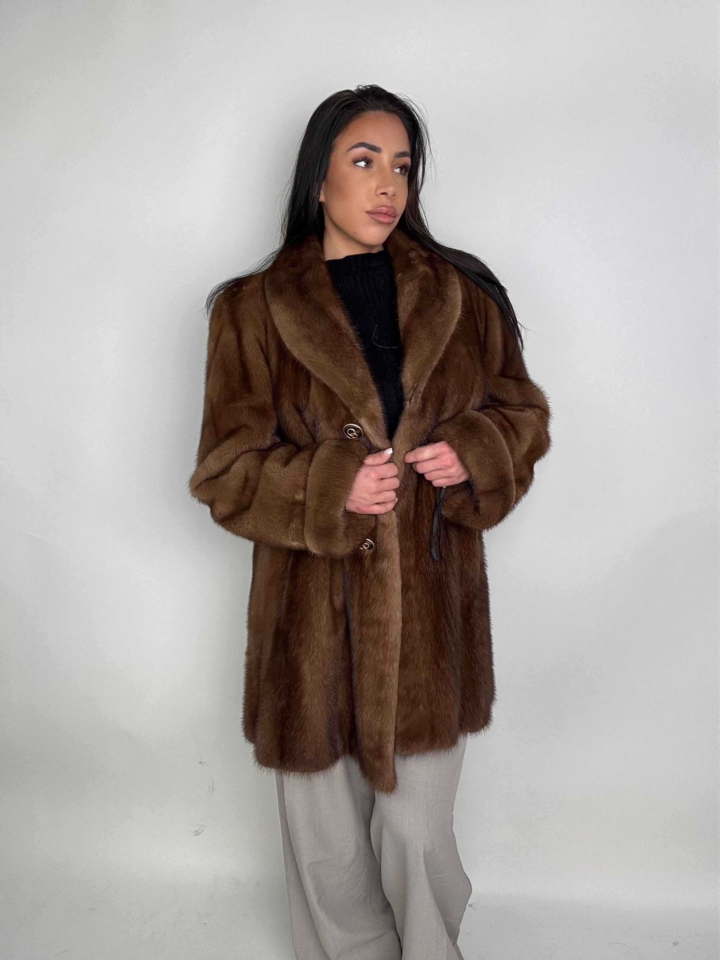 Cappotto in visone N419