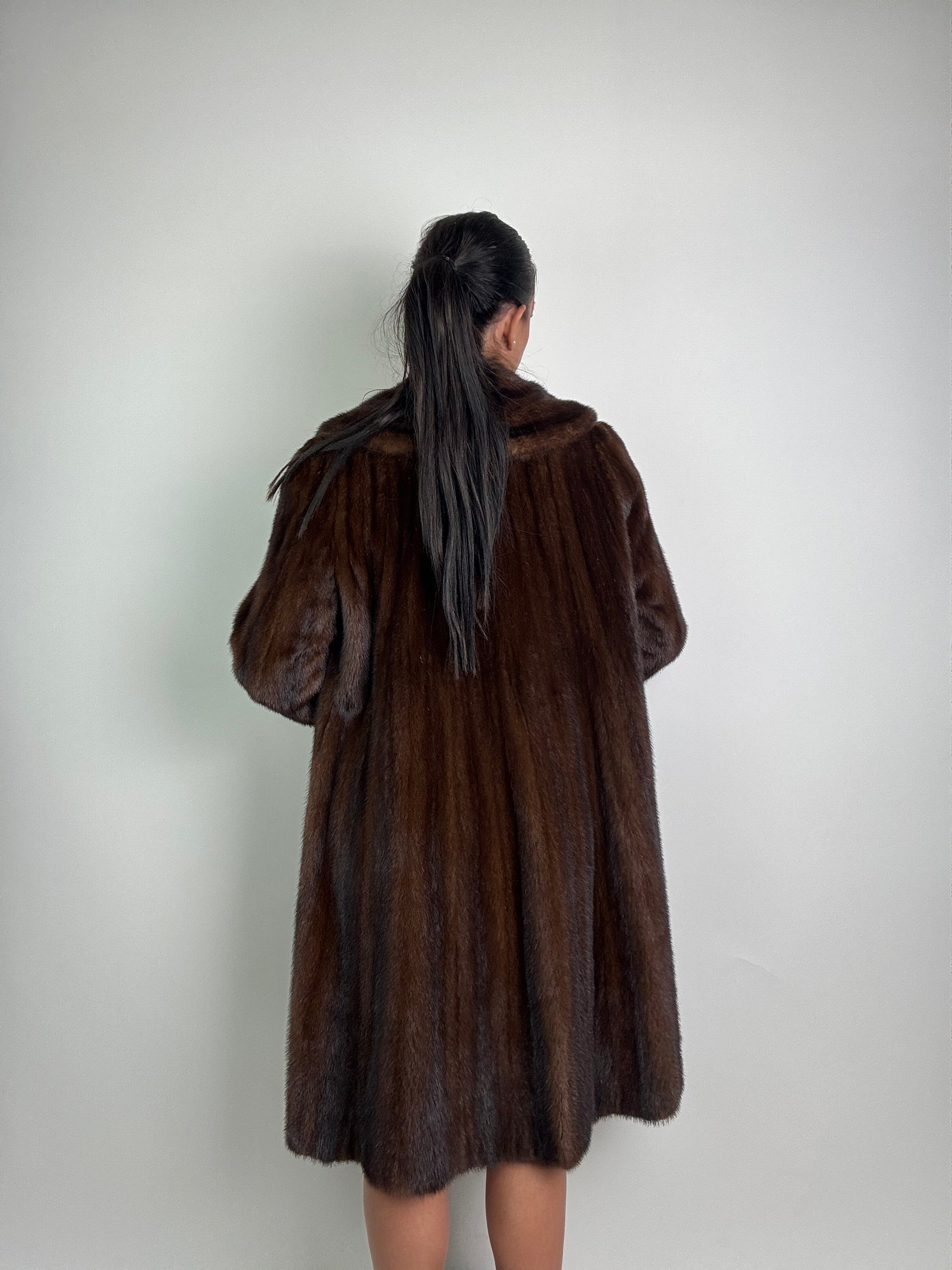 Cappotto in visone N363