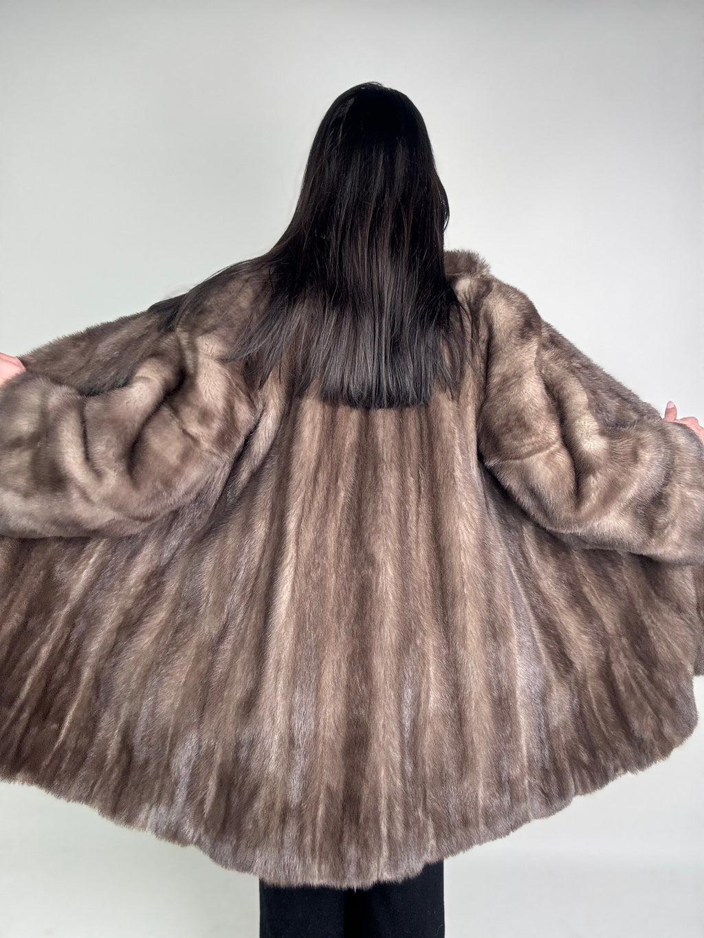 Cappotto in visone N594
