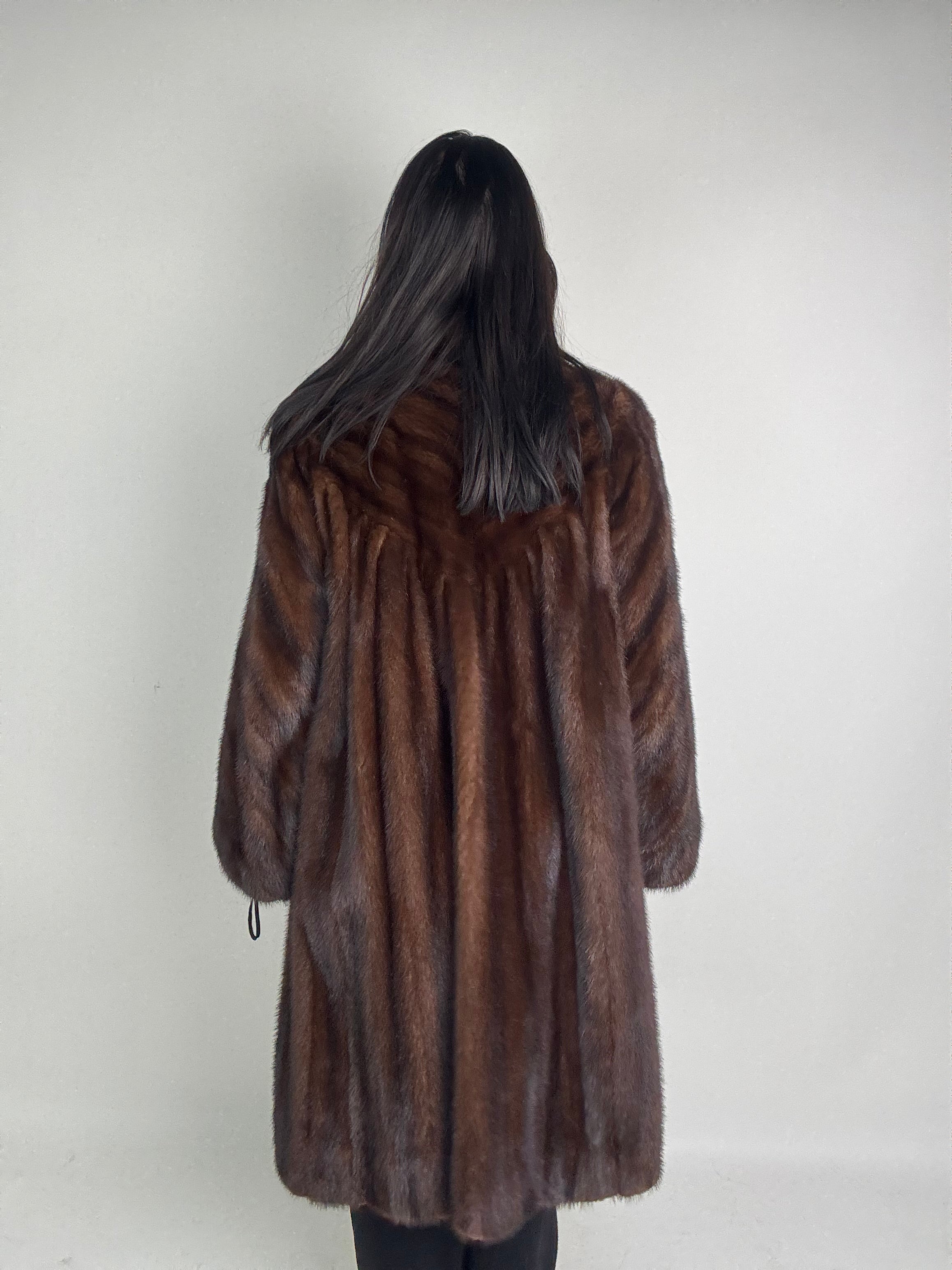 Cappotto in visone N595