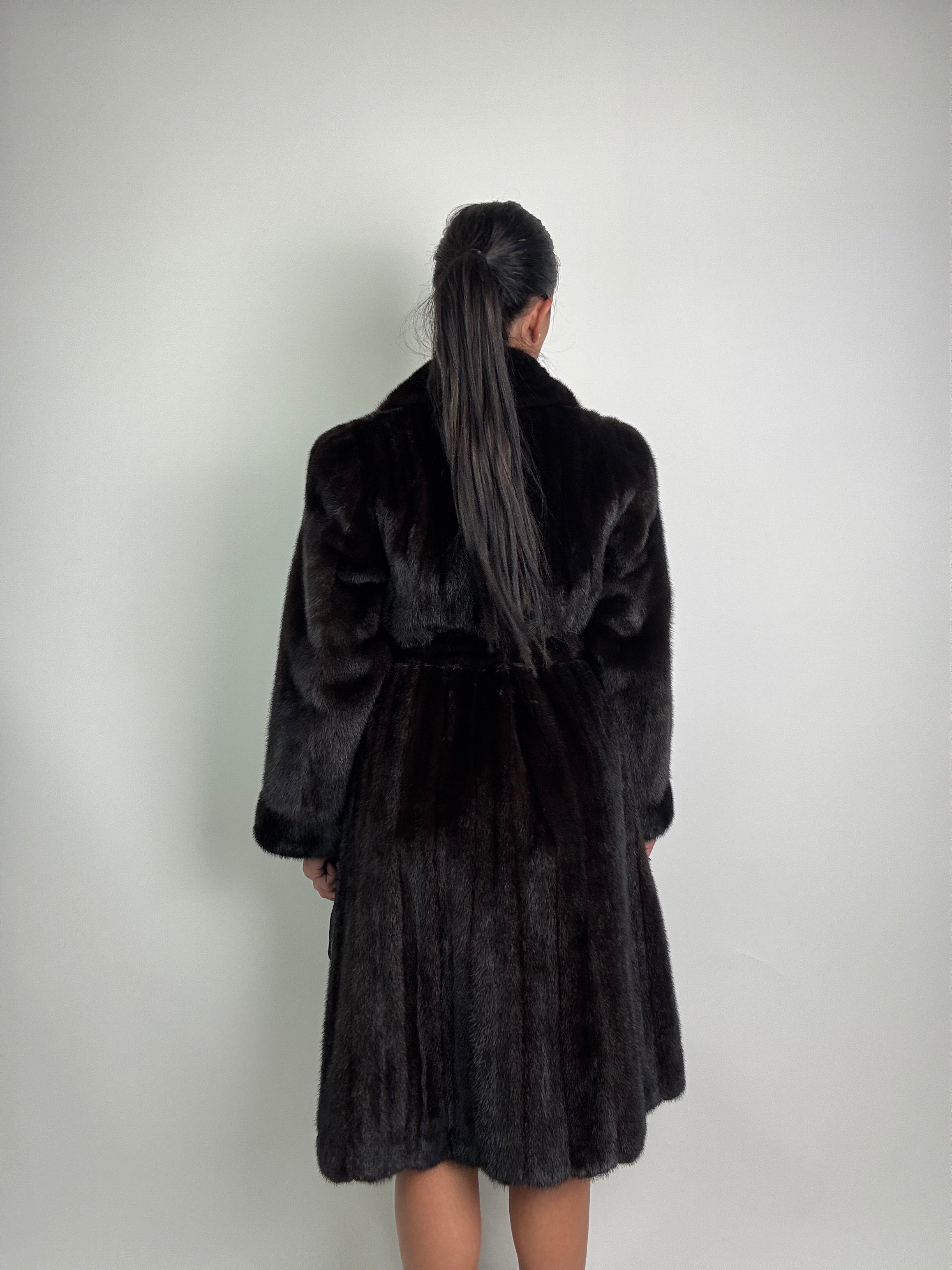 Cappotto in visone N364