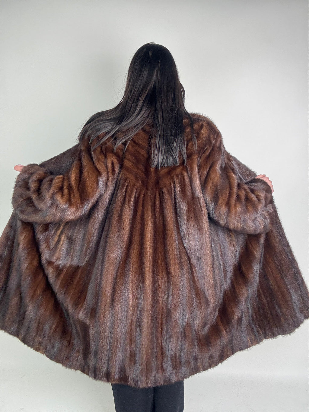 Cappotto in visone N595