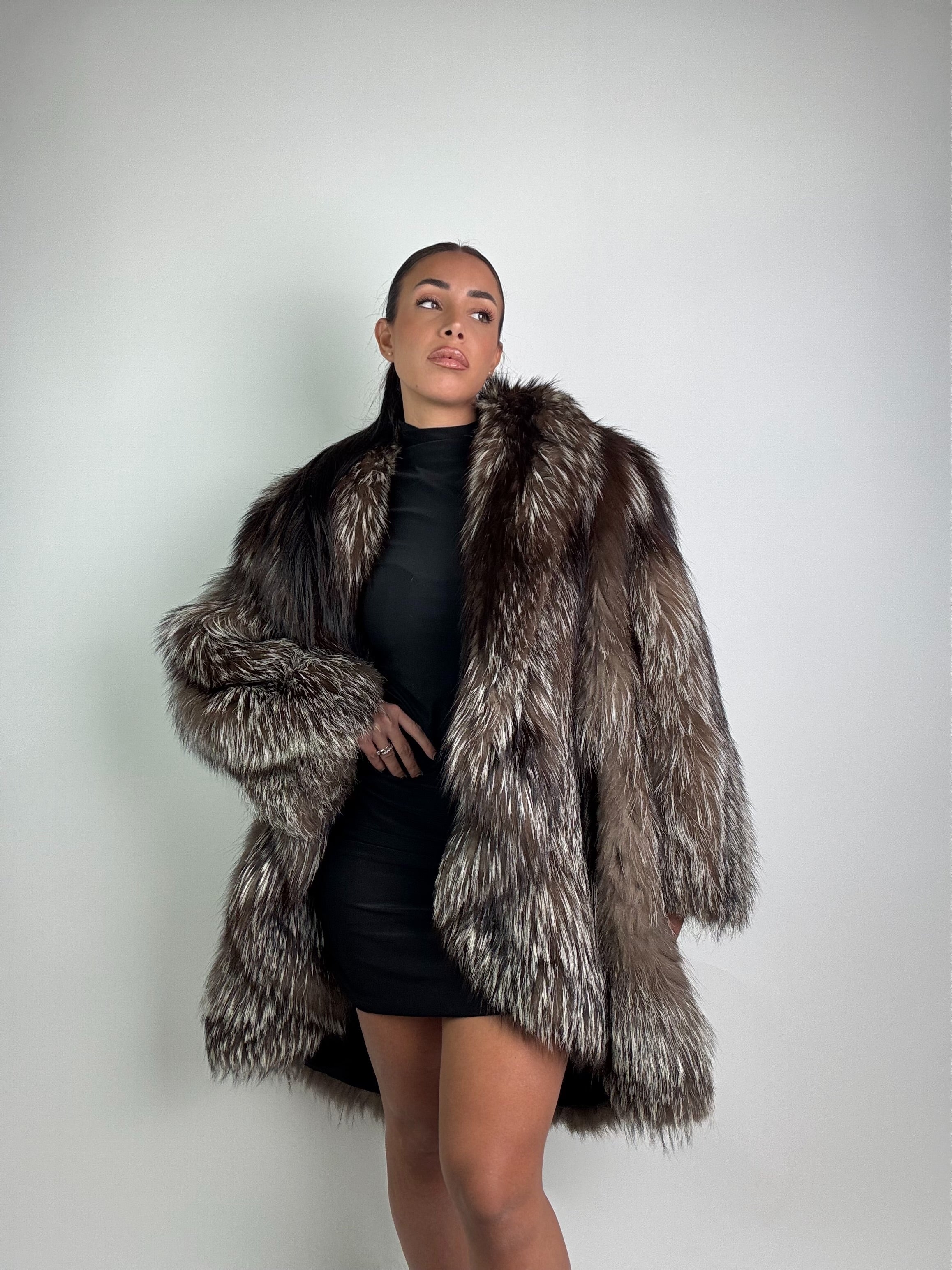 Cappotto in volpe argentata N910