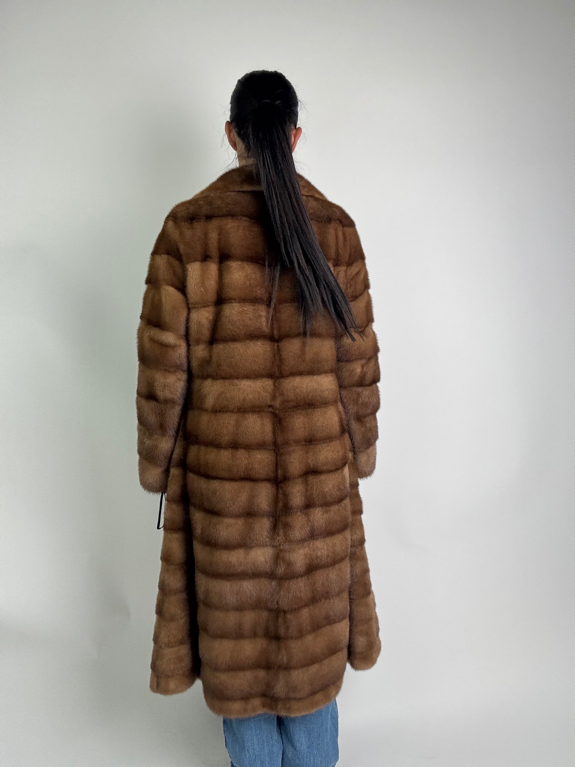Cappotto in visone N365