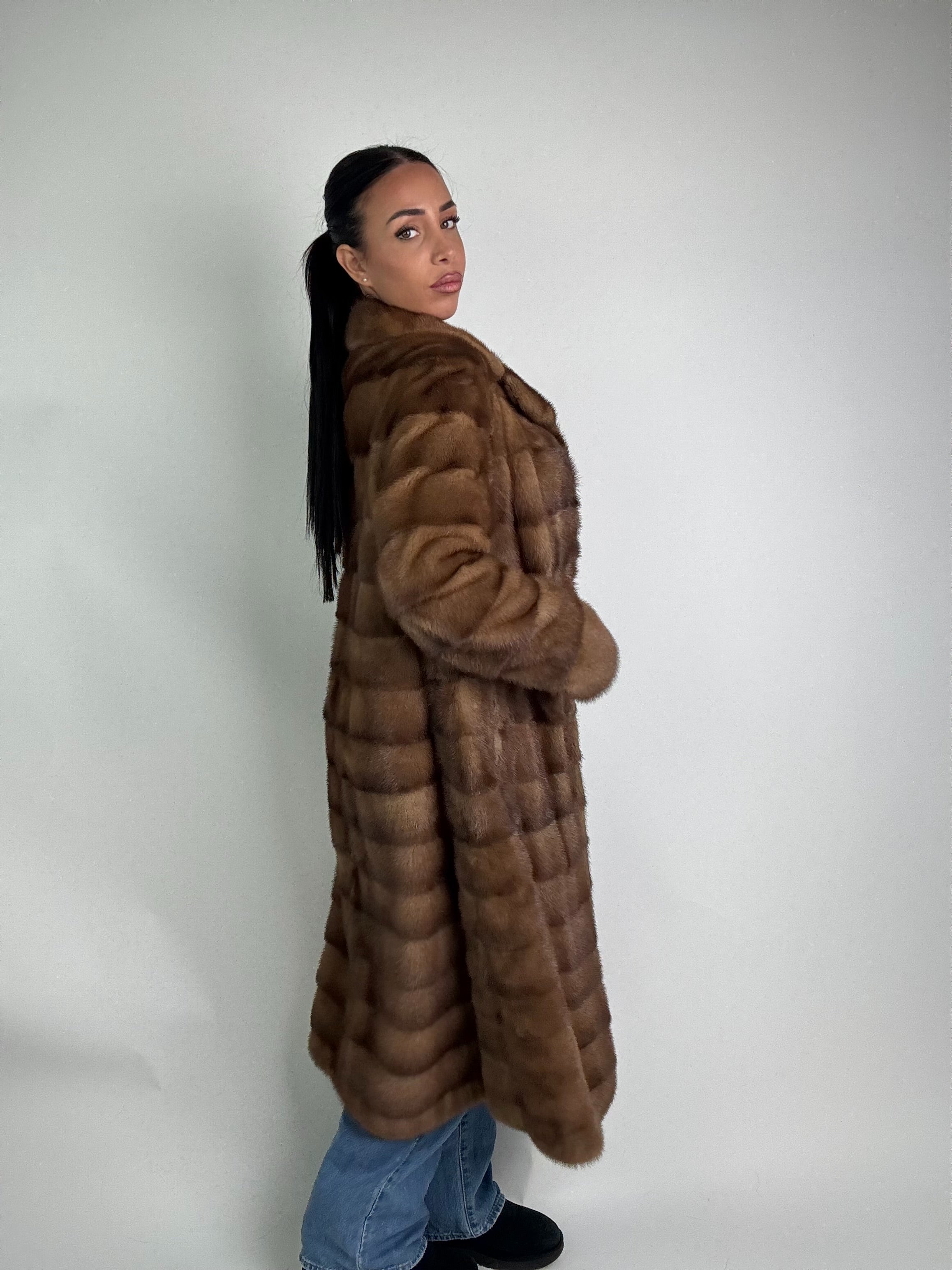 Cappotto in visone N365