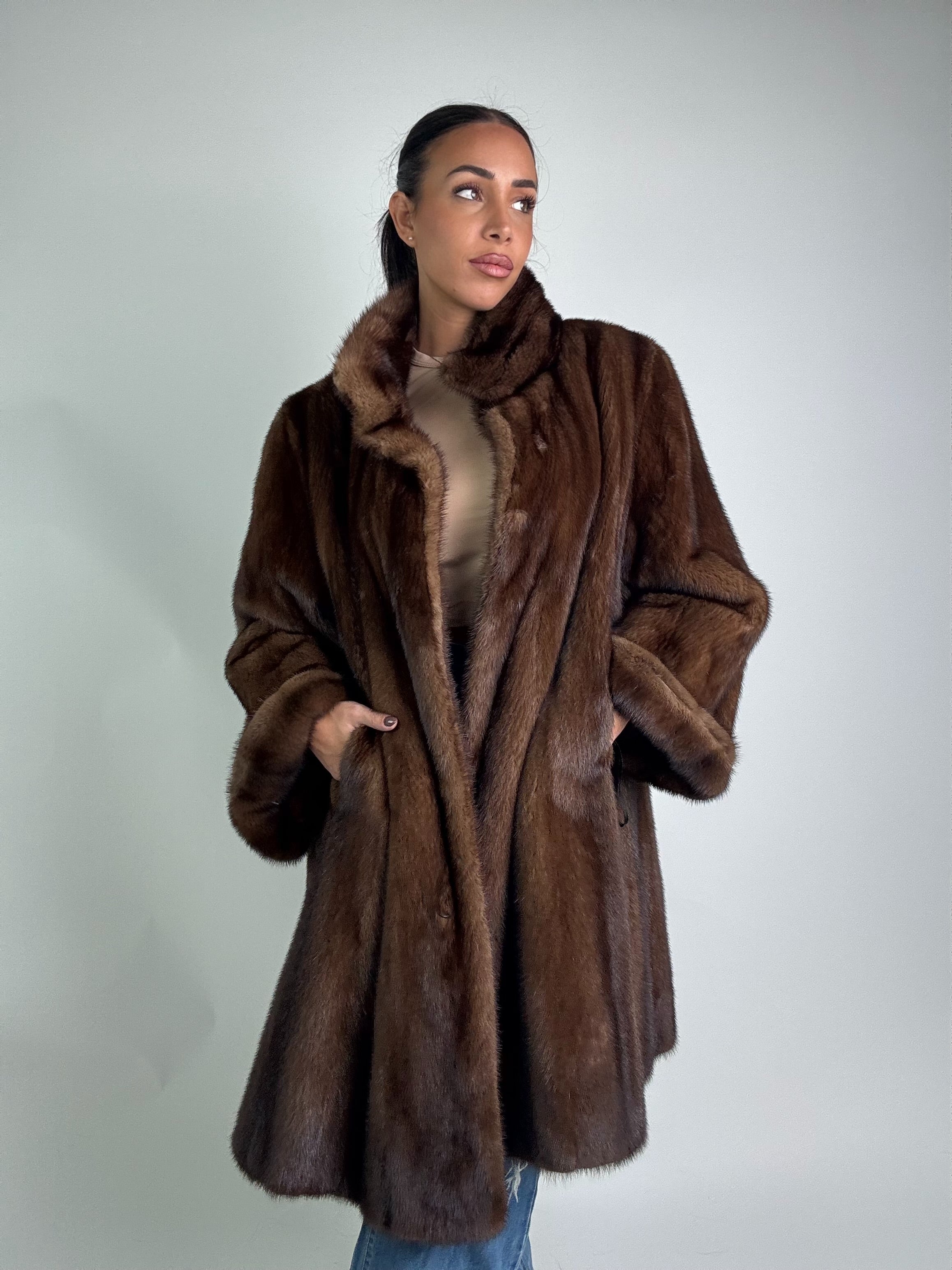 Cappotto in visone N366